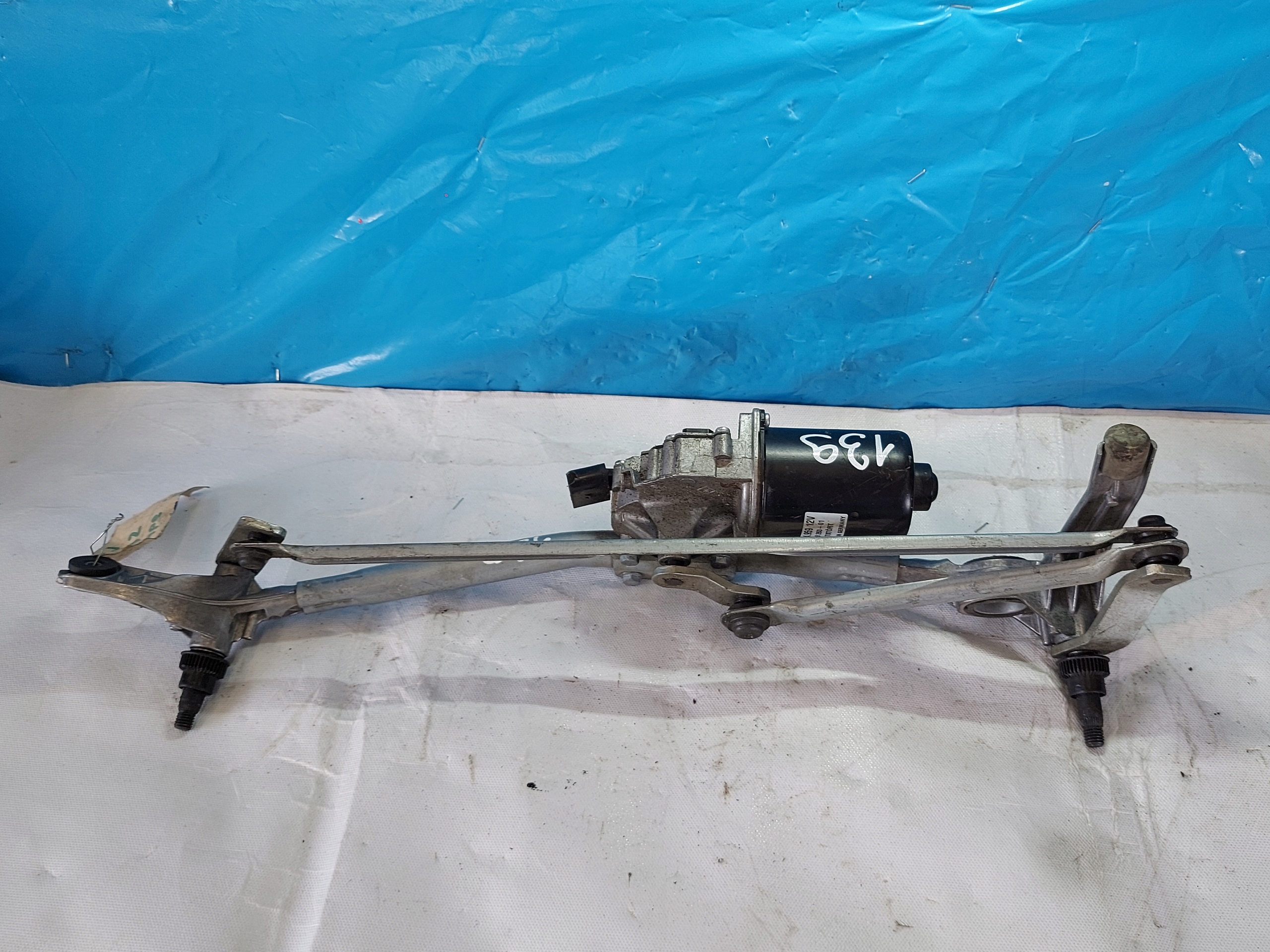 wiper mechanism BMW E92 7161711 front
