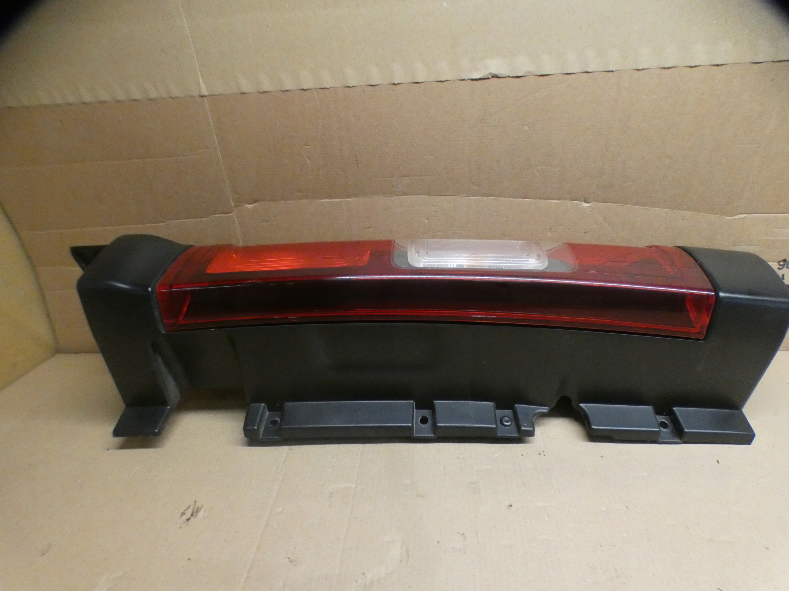 light rear left right TRAFIC III VIVARO B TALENTO rear part RENAULT