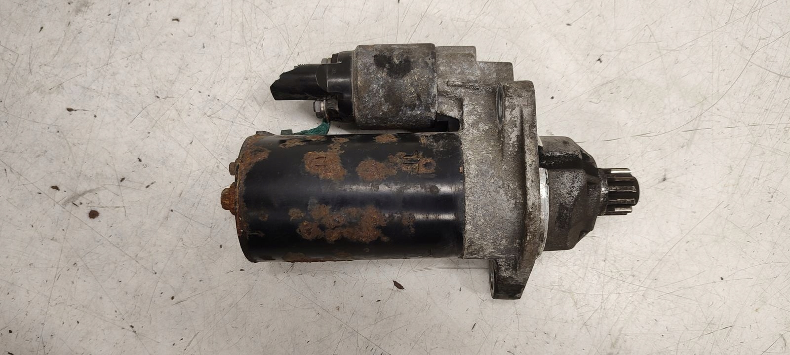 starter VW Passat B6 2,0 TDI kombi