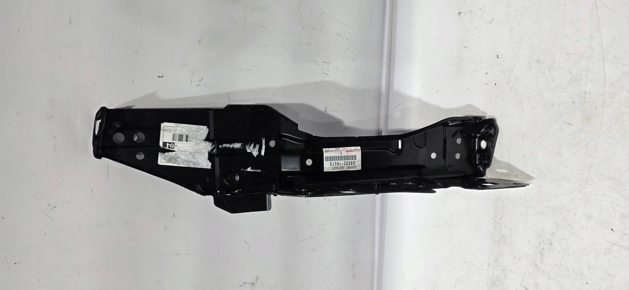 pillar PION right front TOYOTA COROLLA CROSS 21- new original
