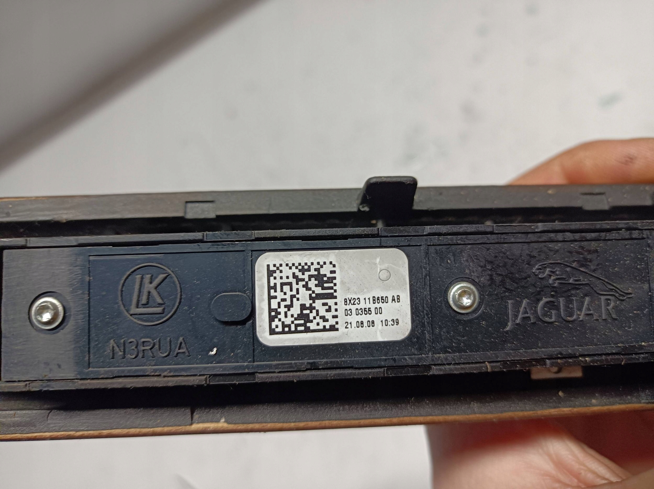 running board controls dekor Jaguar XF X250 8X2311B650AB