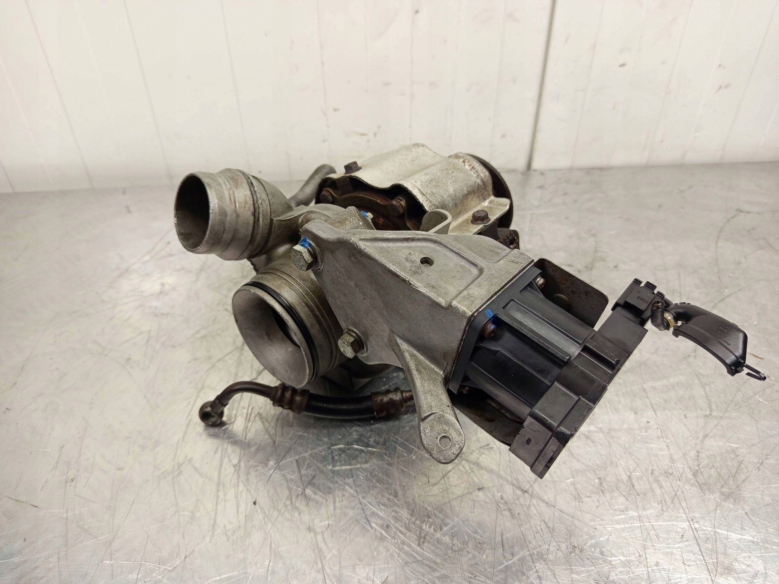 BMW E82 E87 E90 E92 E60 E84 X1 E83 X3 2.0d N47 177KM турбина 724779