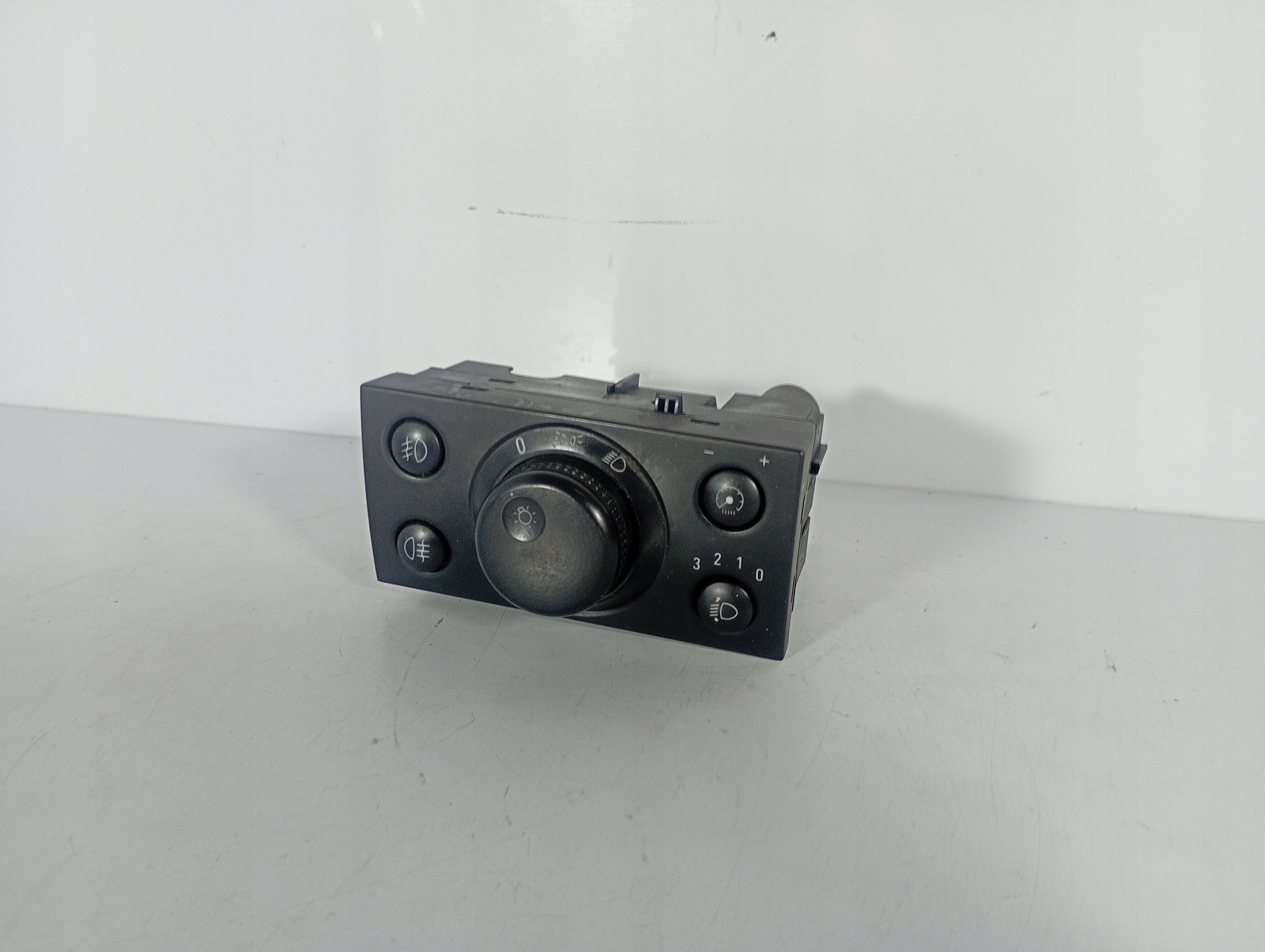 Opel Vectra C 02-06 switch PANEL light switch OE LK04060050