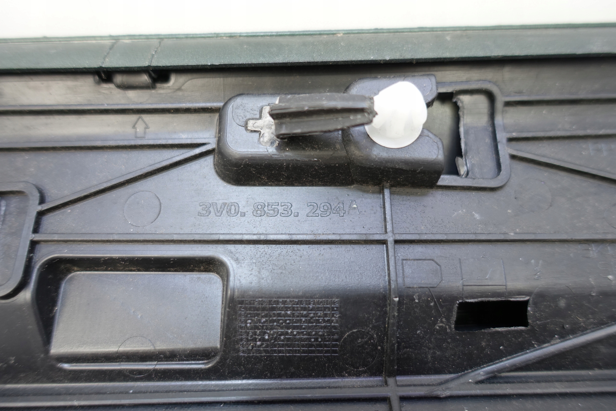 moulding door right front SKODA SUPERB III 3V0
