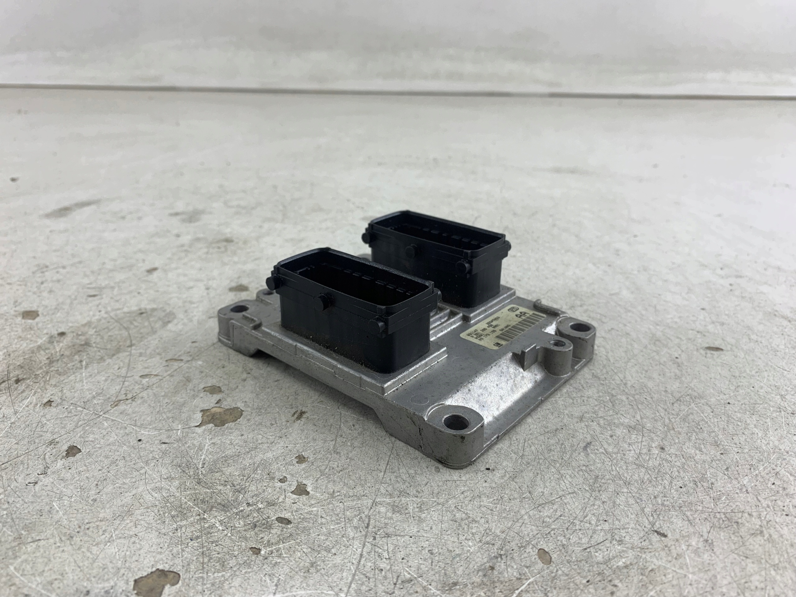 OPEL OMEGA B 2.6 V6 control unit of the engine computer 09173199