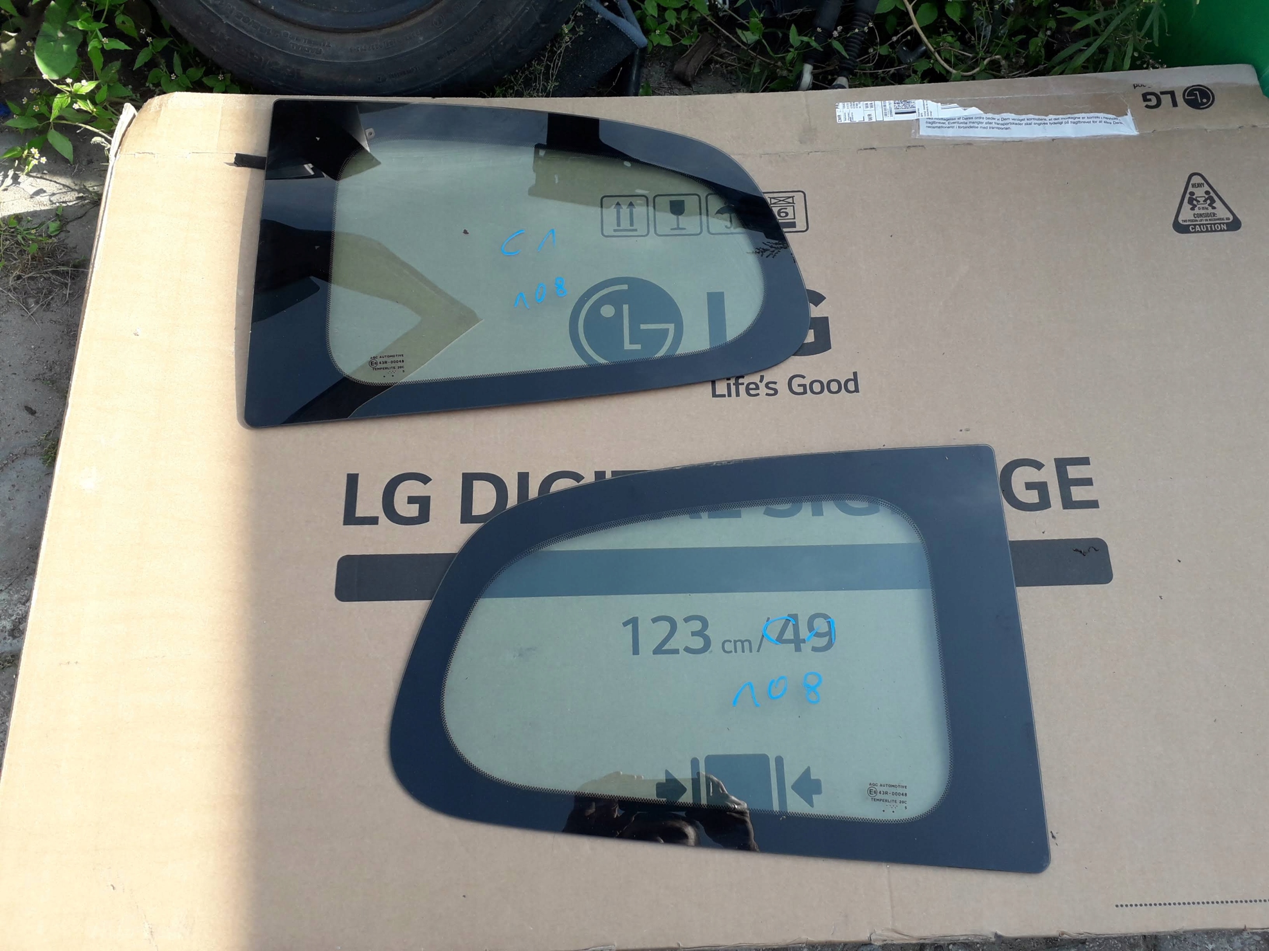 Боковое стекло кузова CITROEN C1 II PEUGEOT 108