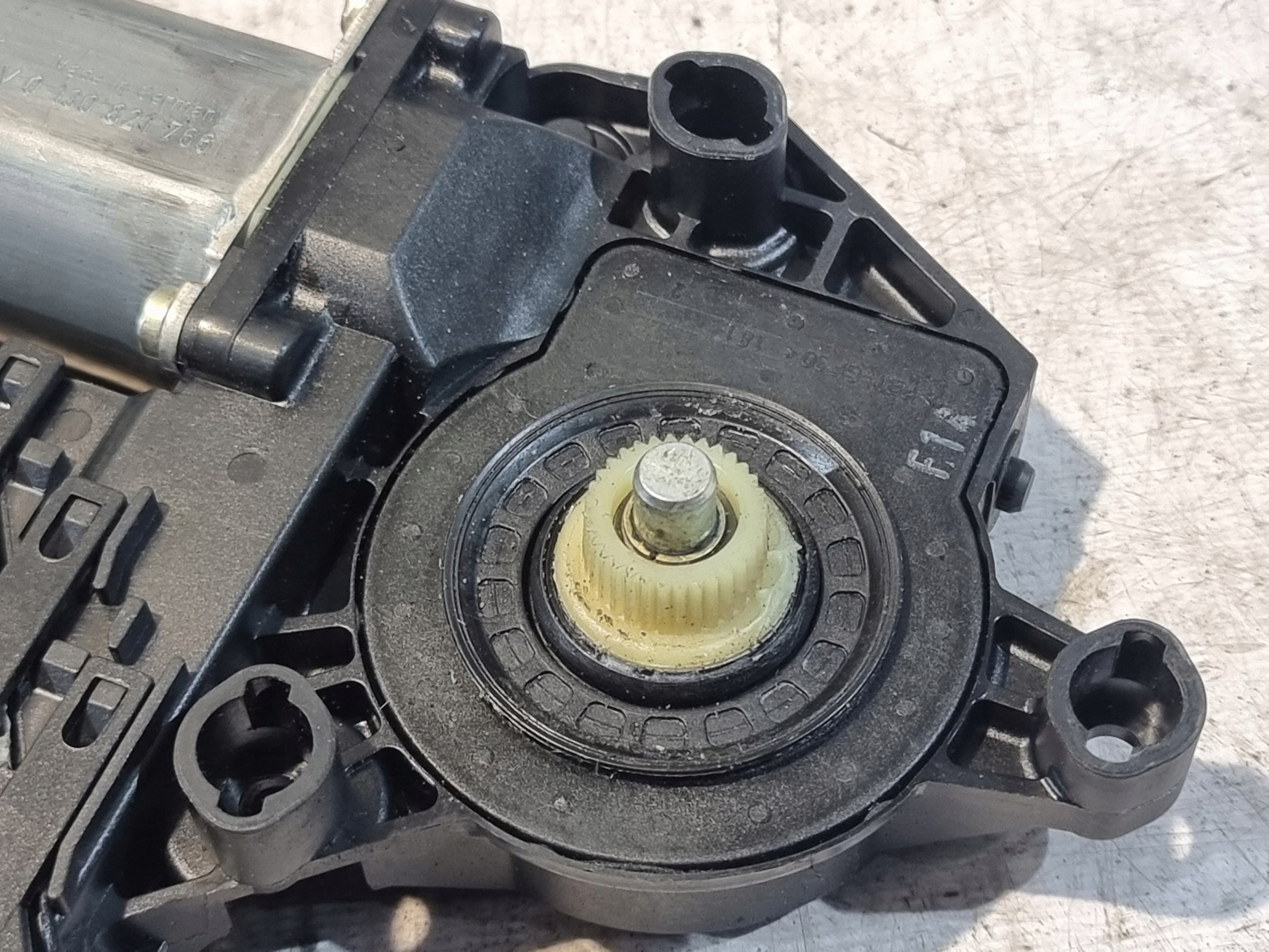 mini motor windows right front OE 9634457480 PEUGEOT 307 SW 03r