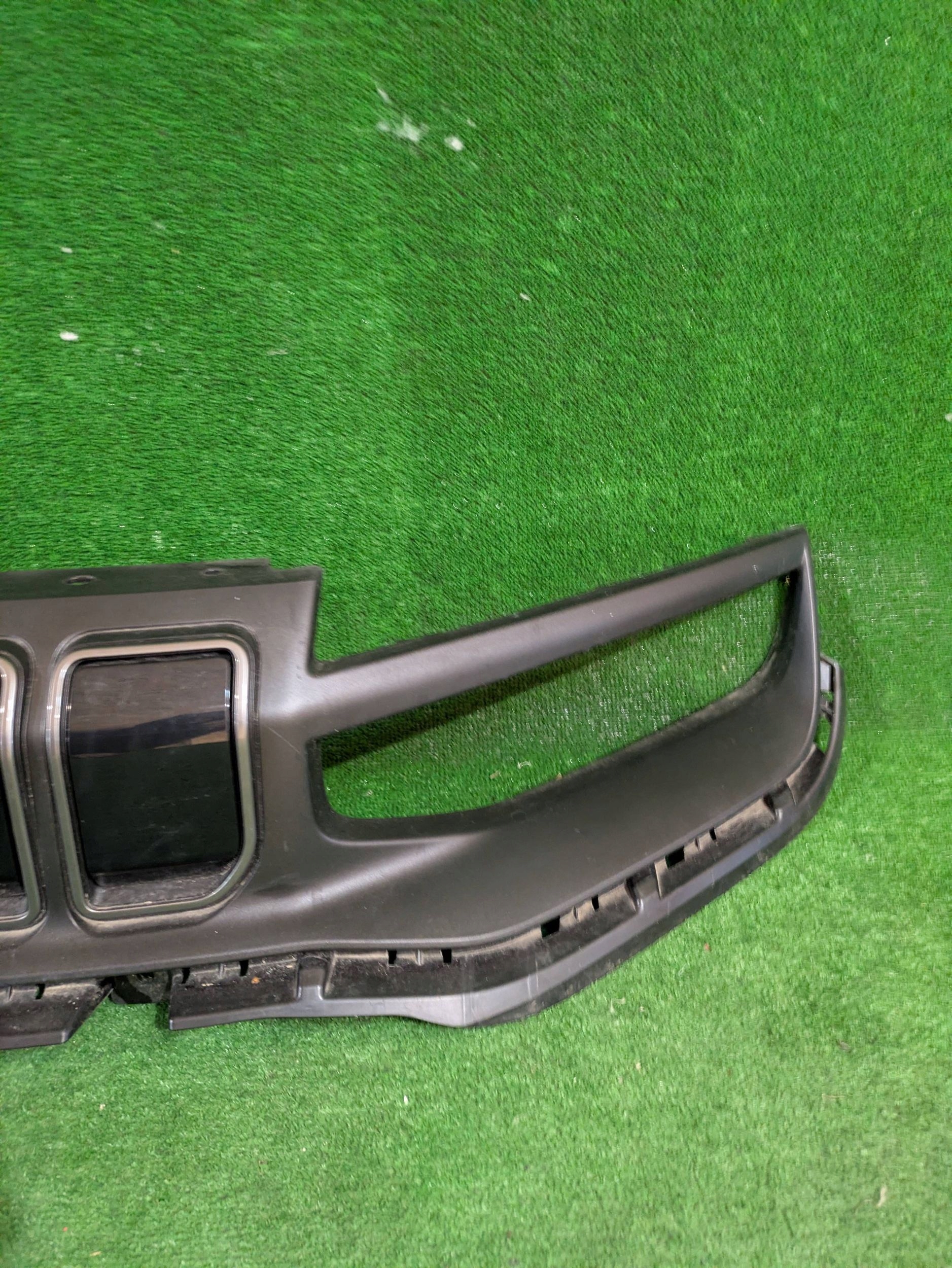 grill grille radiator JEEP AVENGER 22- NR.24