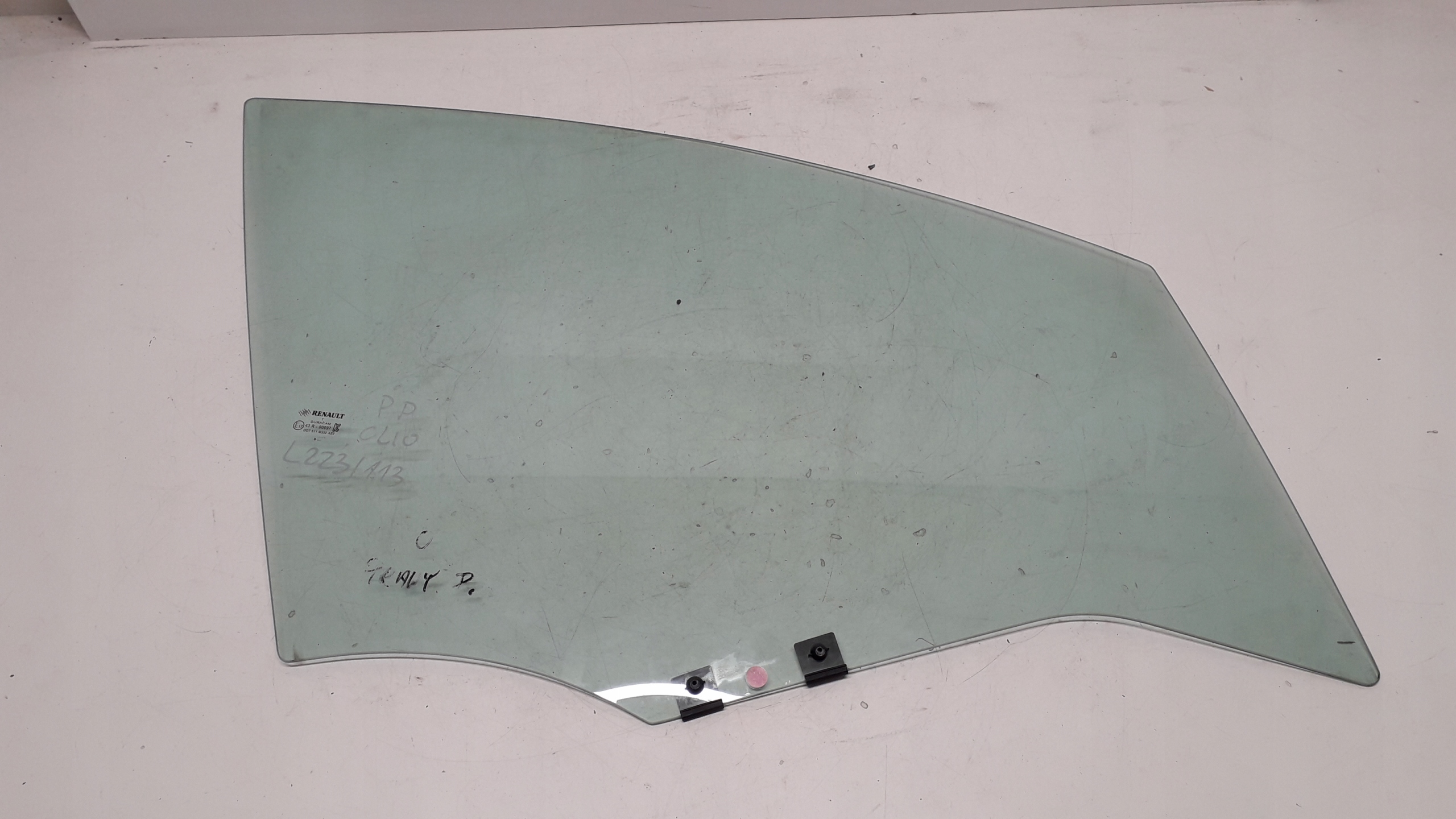 ...8 - RENAULT CLIO 4 IV HB ПЕРЕДНЕЕ ПРАВОЕ СТЕКЛО...9