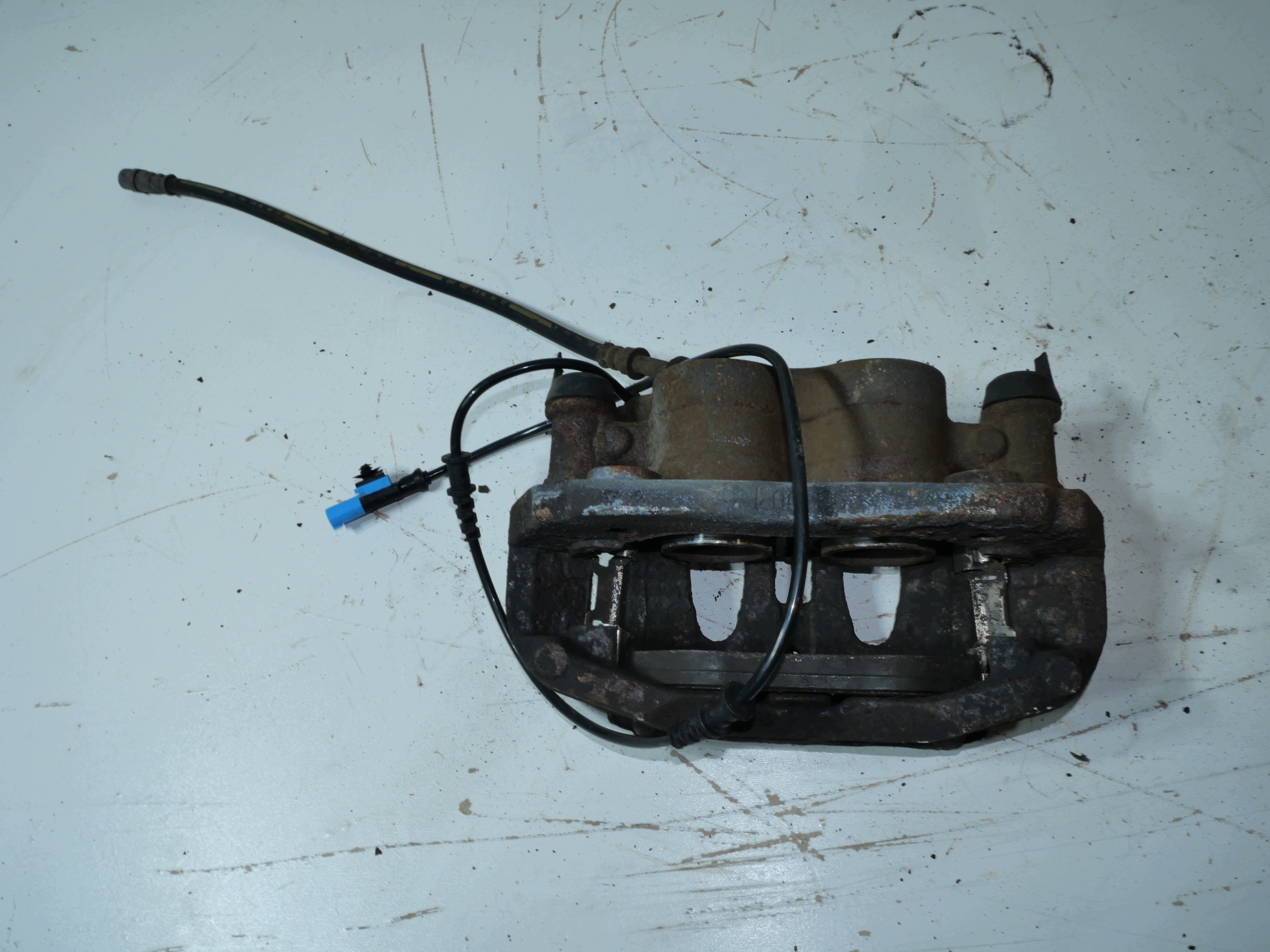 SPRINTER 906 caliper brake front A1683602200