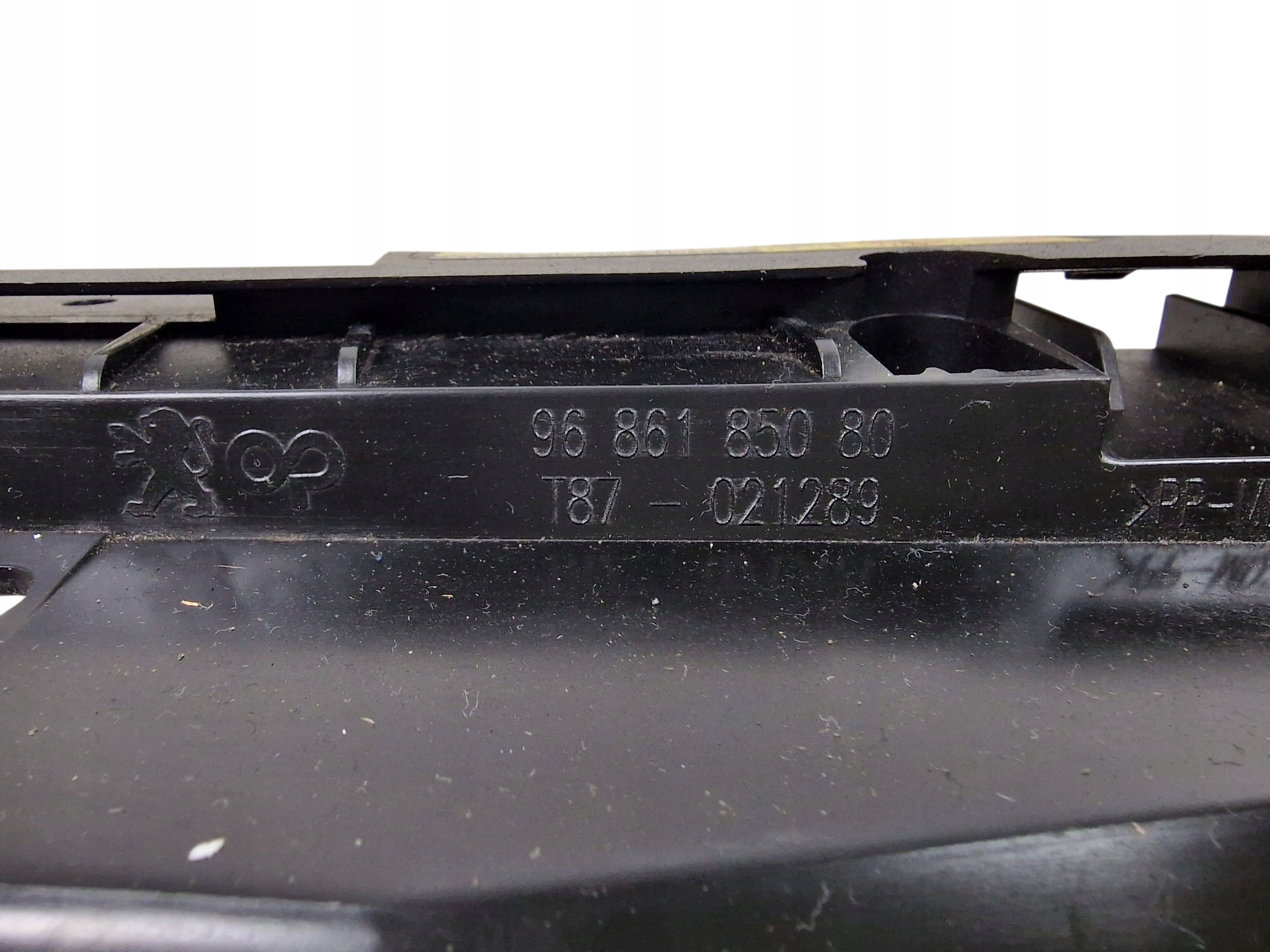 PEUGEOT 5008 e Traversa di ferro superiore Paraurti ORG. 9686185080