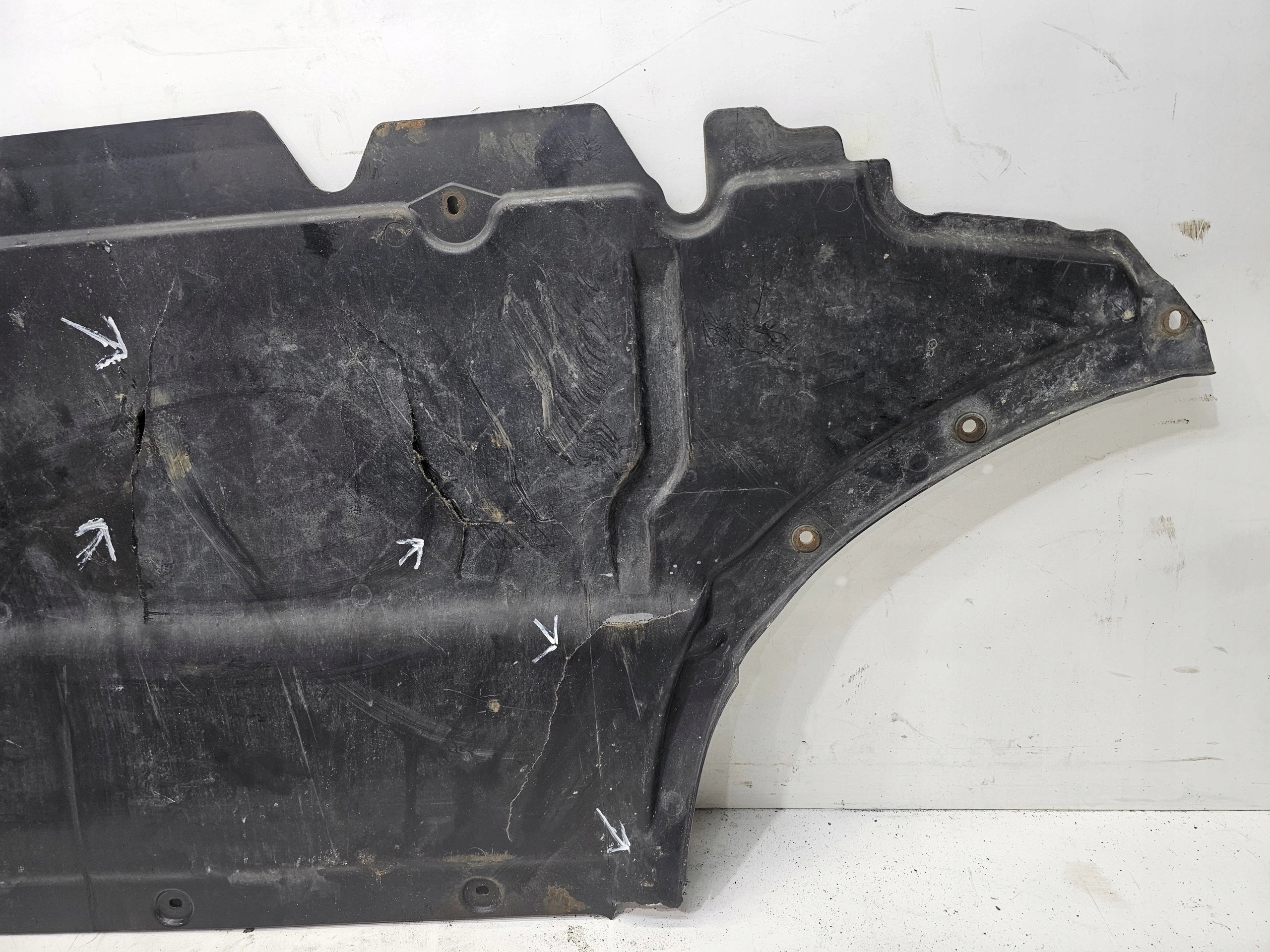 cover below engine cover AUDI A4 B8 A5 8K0863821S