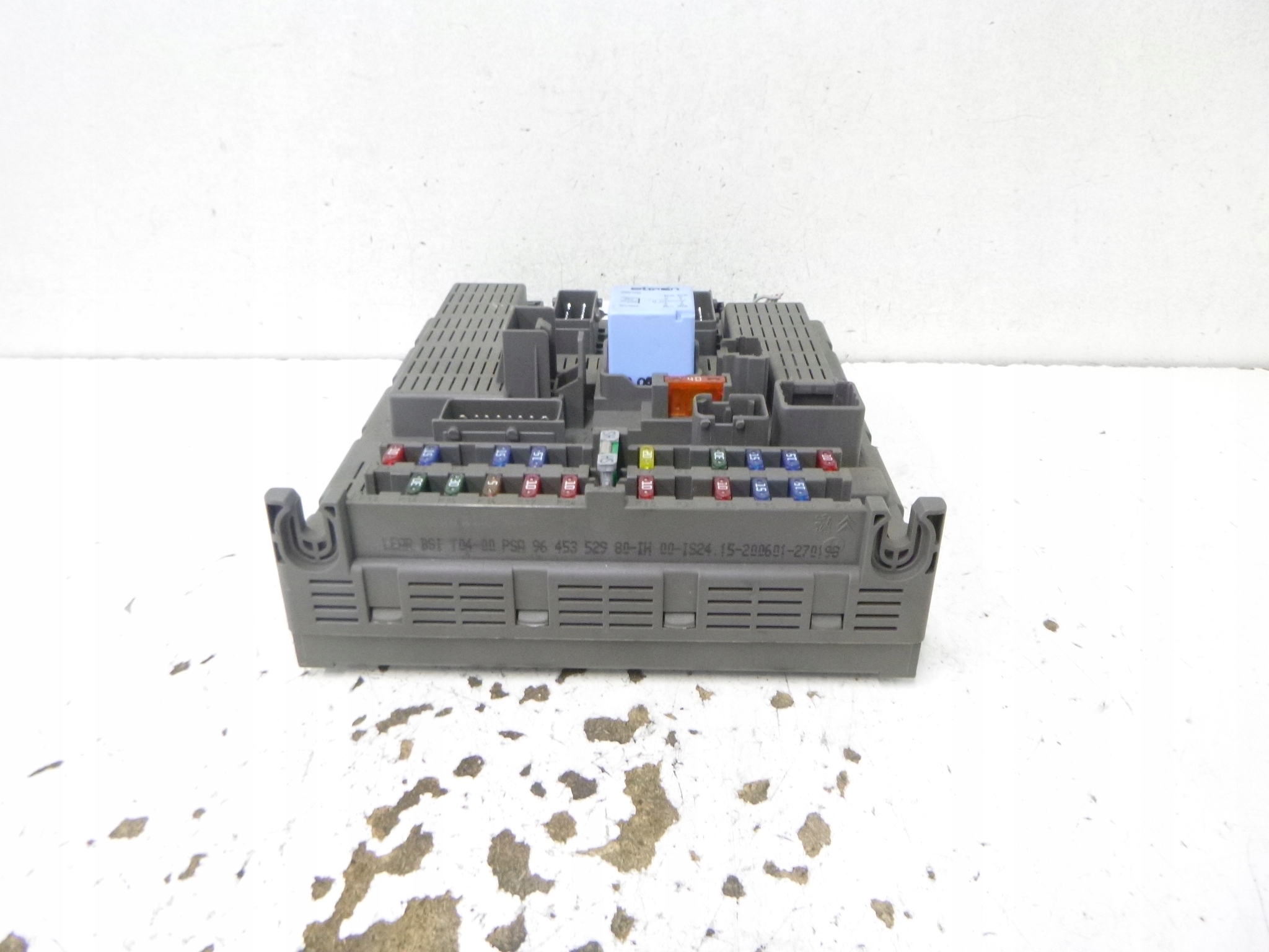 Module BSI Module fusibles Citroen C5 3.0 2002r. 9645352980