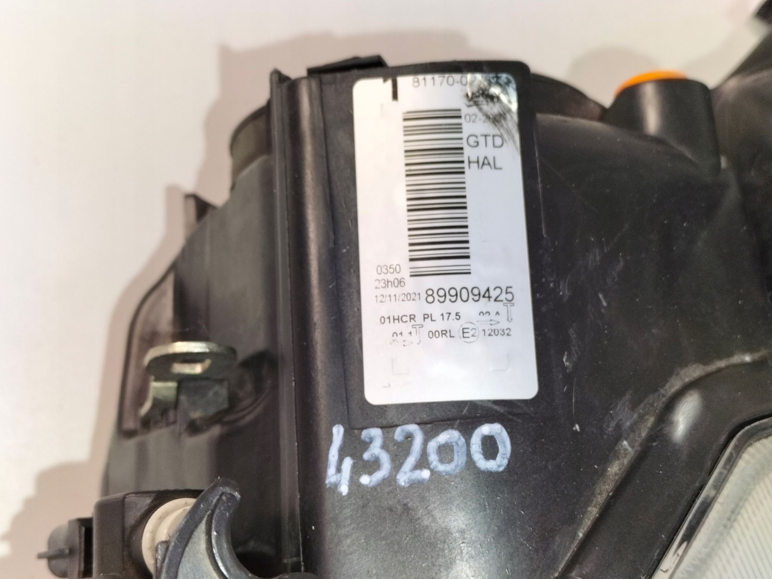 light front reflektor left TOYOTA AURIS II 13-15