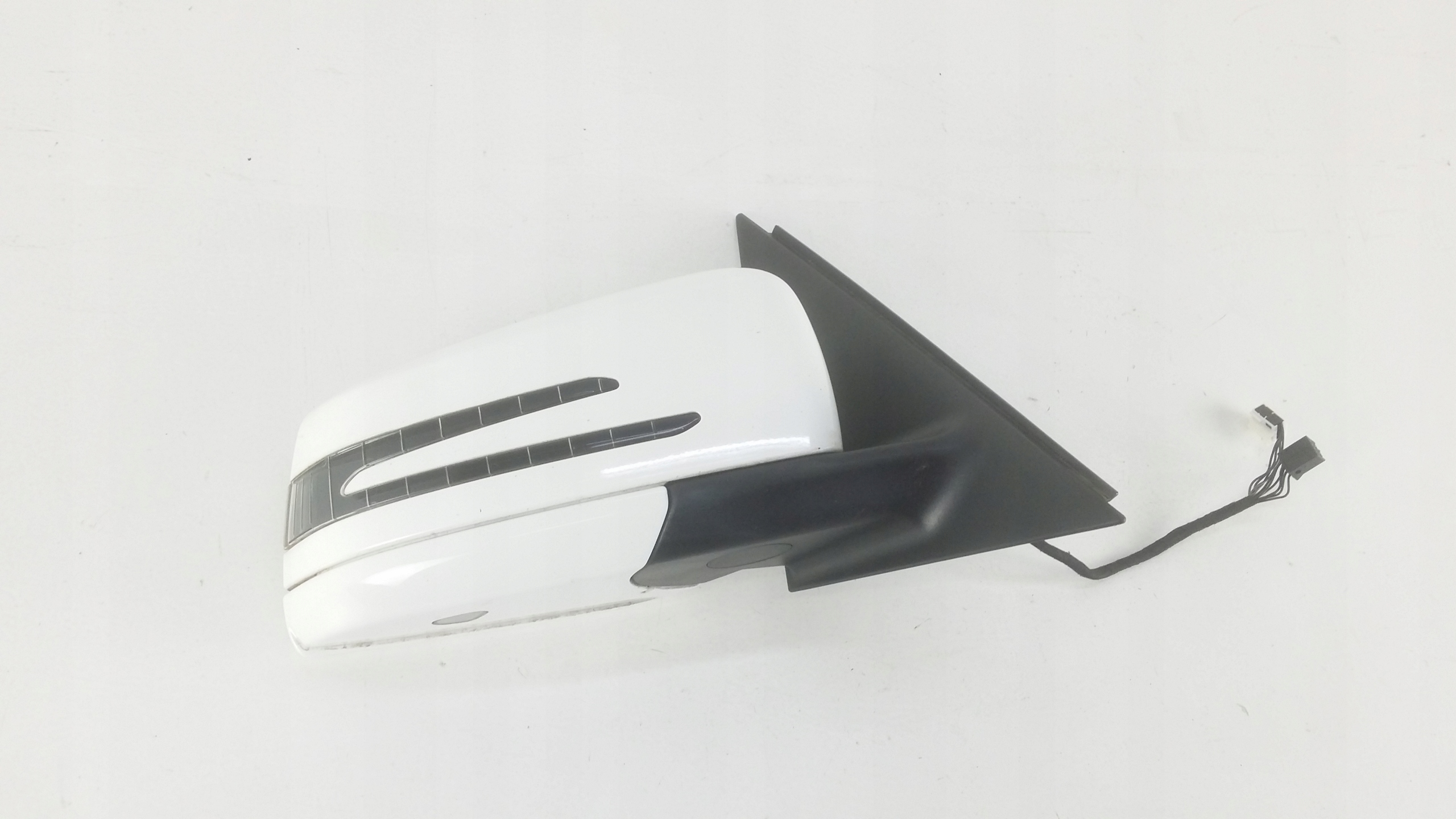 MERCEDES GLK X204 LUSTERKO PRAWE 9+4 PIN 149 EU