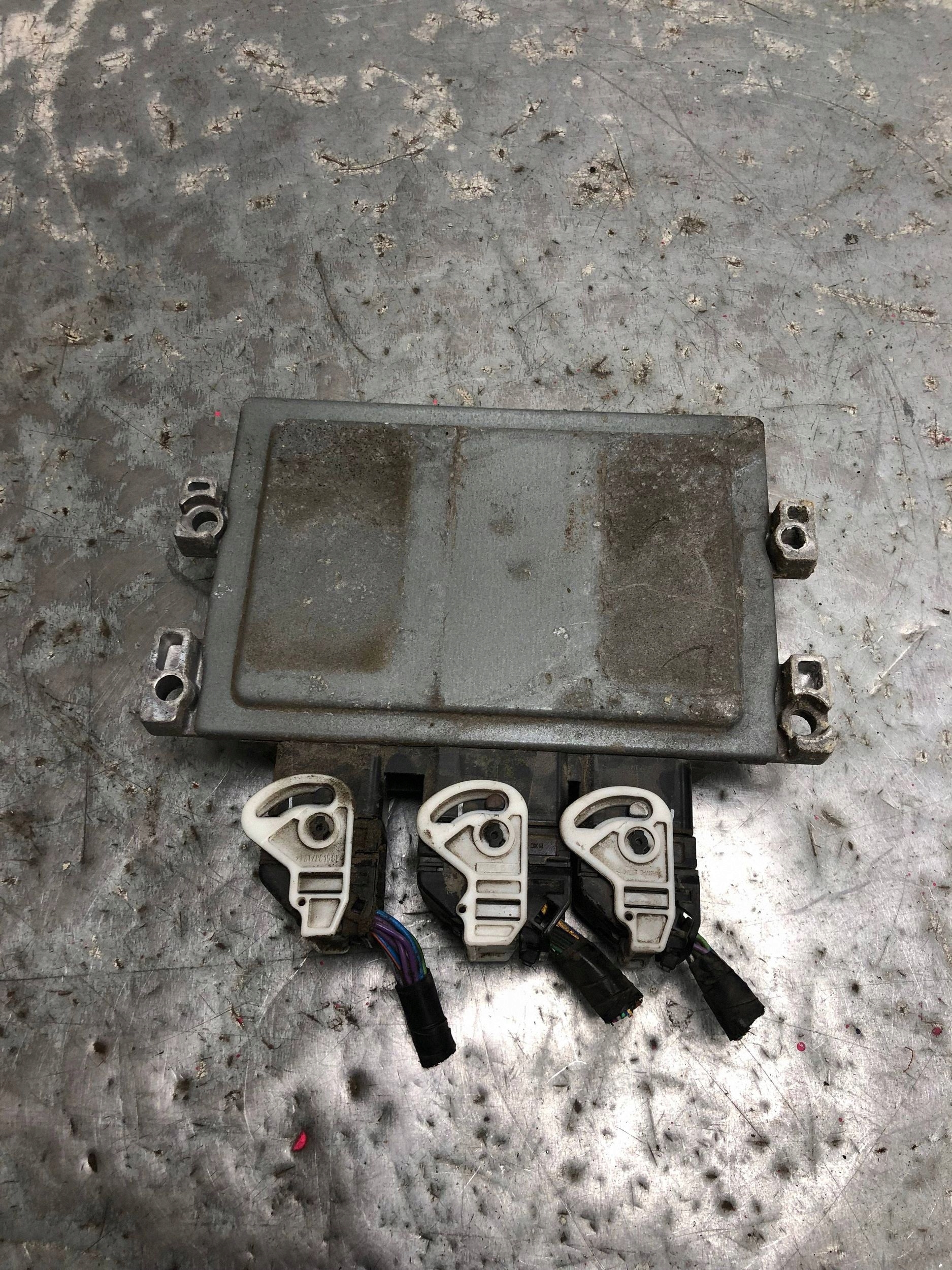 computer Motore FORD FIESTA MK7 8V21-12A650-SF