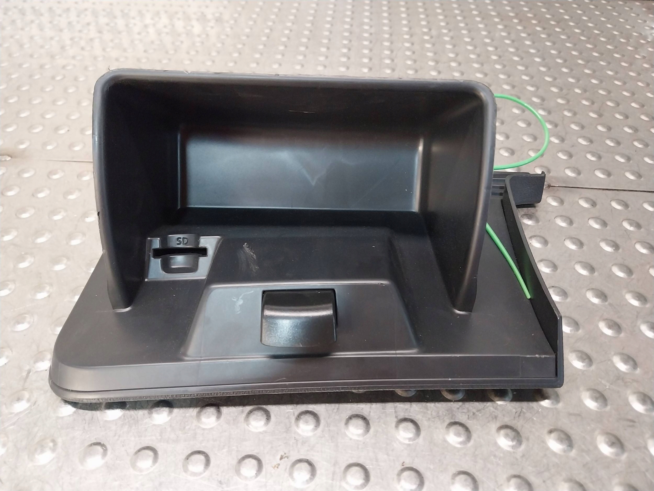passenger compartment driver´s 5G1857924B VW GOLF VII
