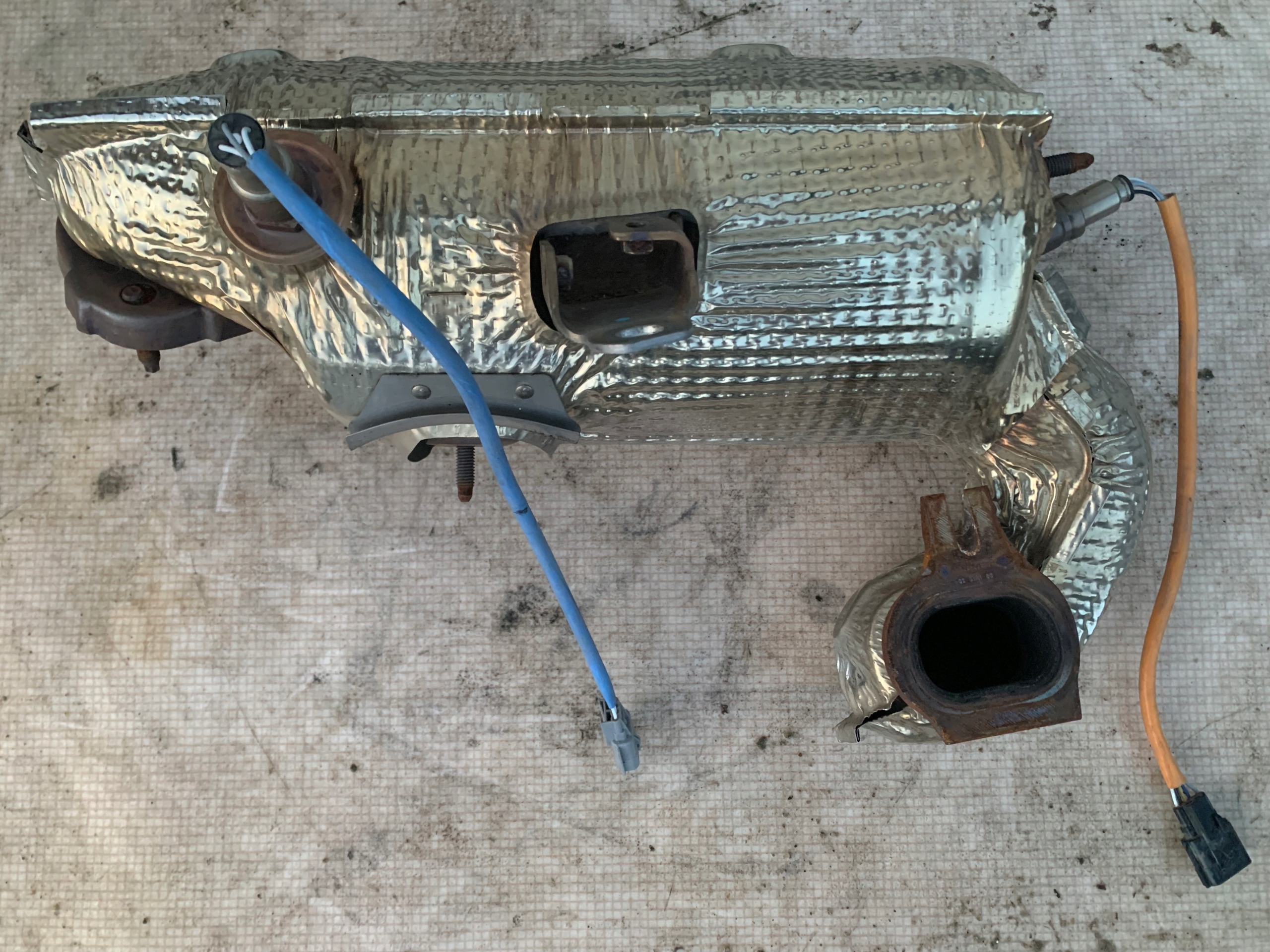 kia oe C02A060 катализатор