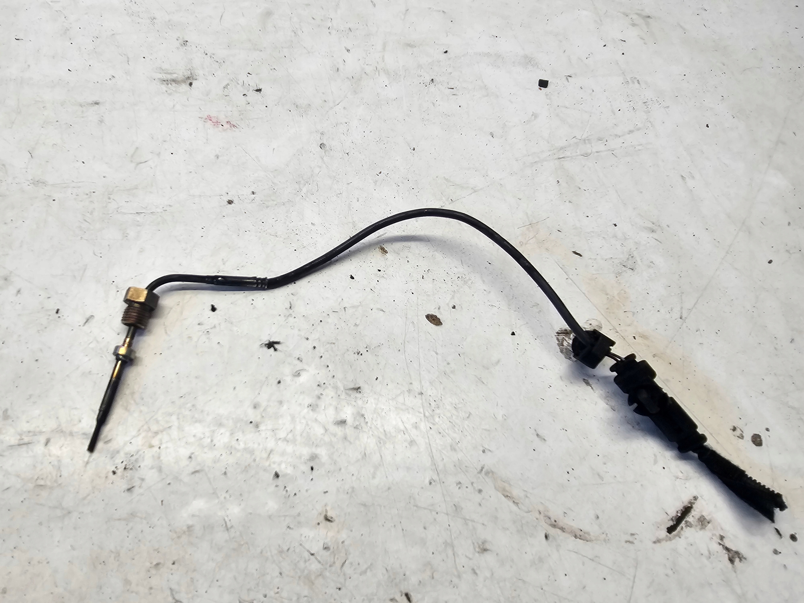 OPEL ZAFIRA C CZUJNIK TEMPERATURY SPALIN 55592366 1.6 CDTI