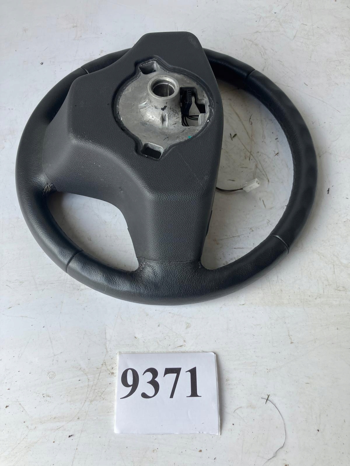 lenkrad SKORZANA MULTIFUNKCJA OPEL CORSA D