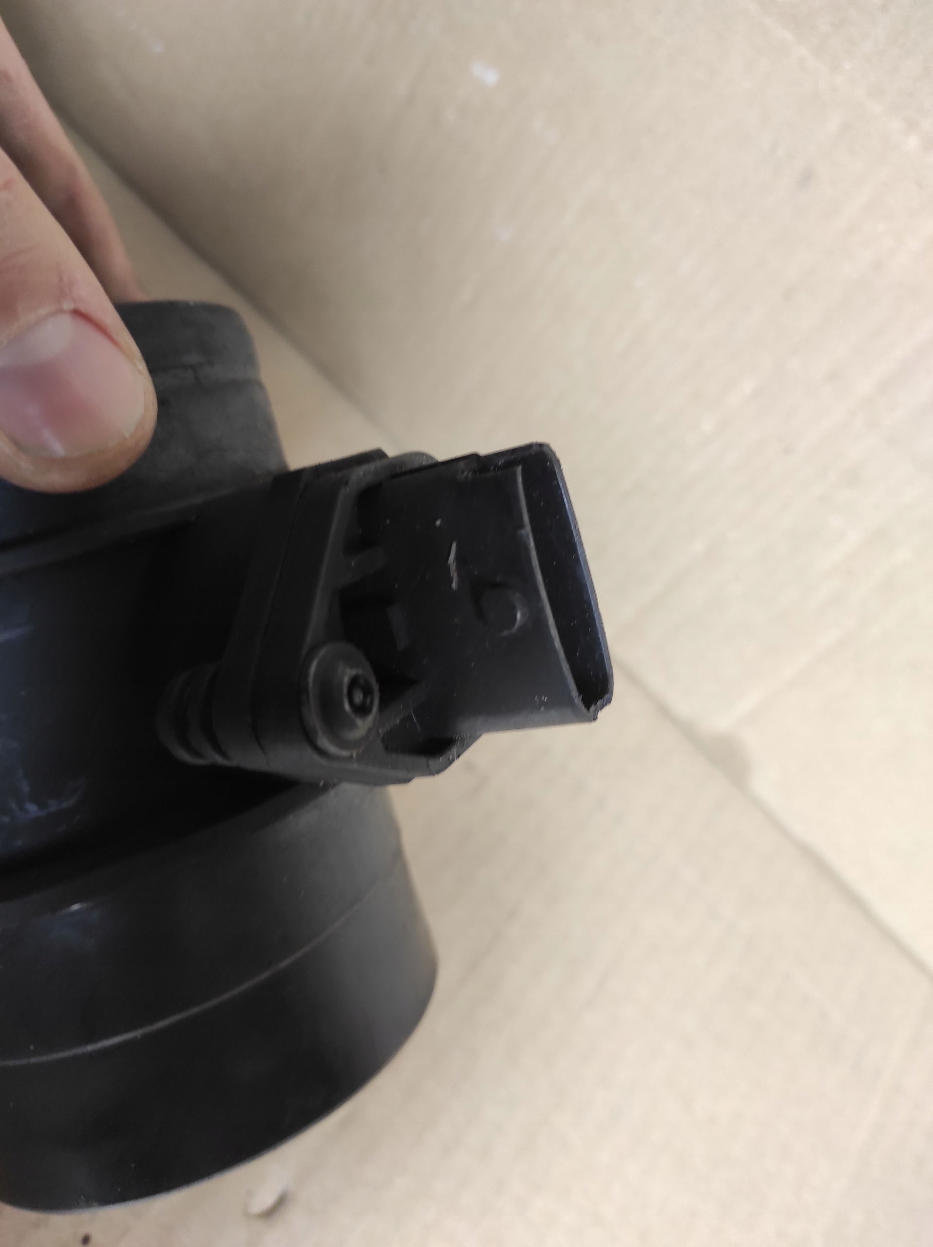 OPEL OMEGA B C 2.5 3.0 TDS V6 flow meter air