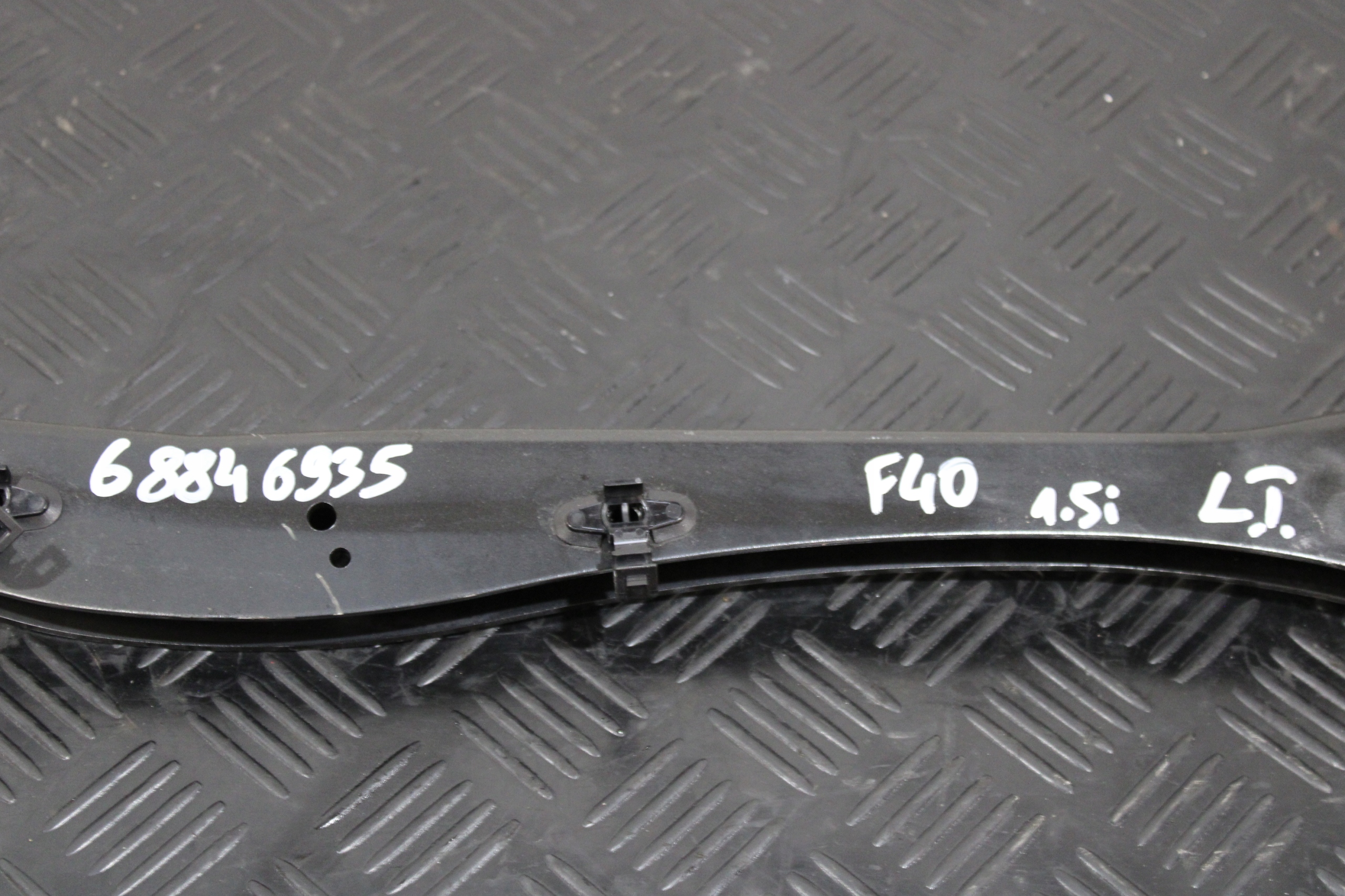 Querlenker links heck 6884693 BMW 1 F40 1,5i
