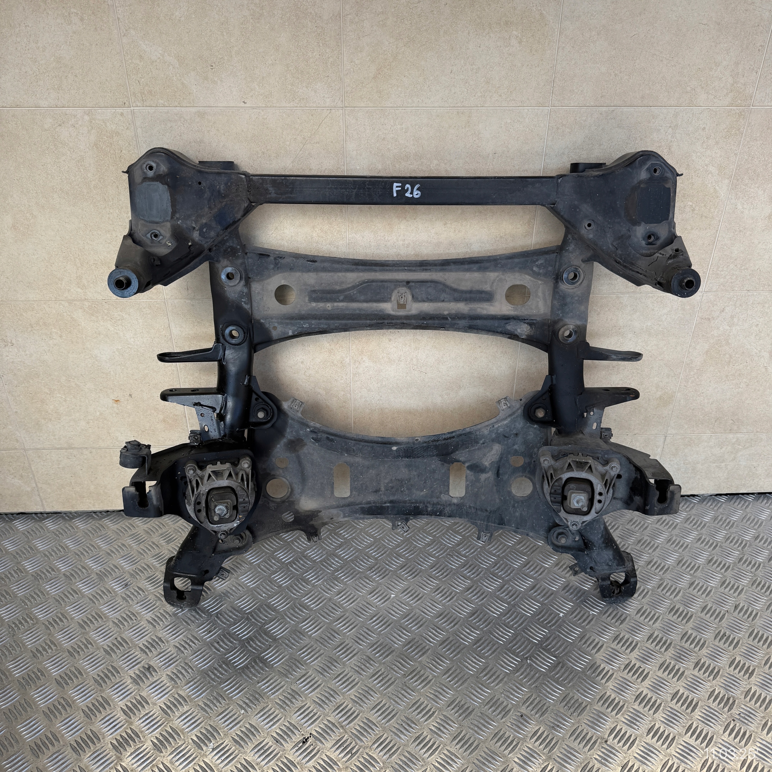 KOLYSKA PRZEDNIA BMW X4 F26 2016 ROK