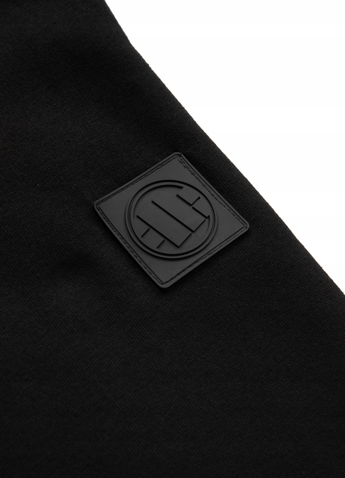 MĘSKA BLUZA SPORTOWA Z KAPTUREM PIT BULL CZARNA Dekolt okrągły