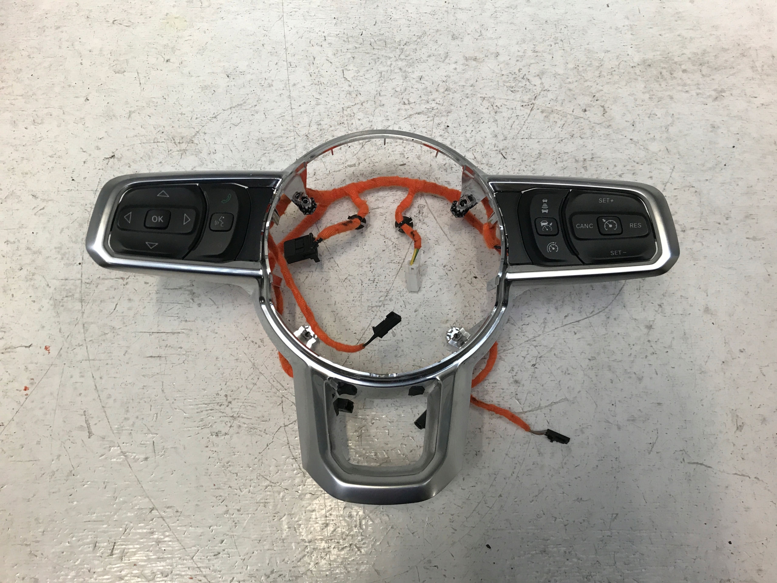 JEEP WRANGLER JL PRZEŁĄCZNIK KIEROWNICY MULTIFUNKCJA PRZYCISKI RAMKA