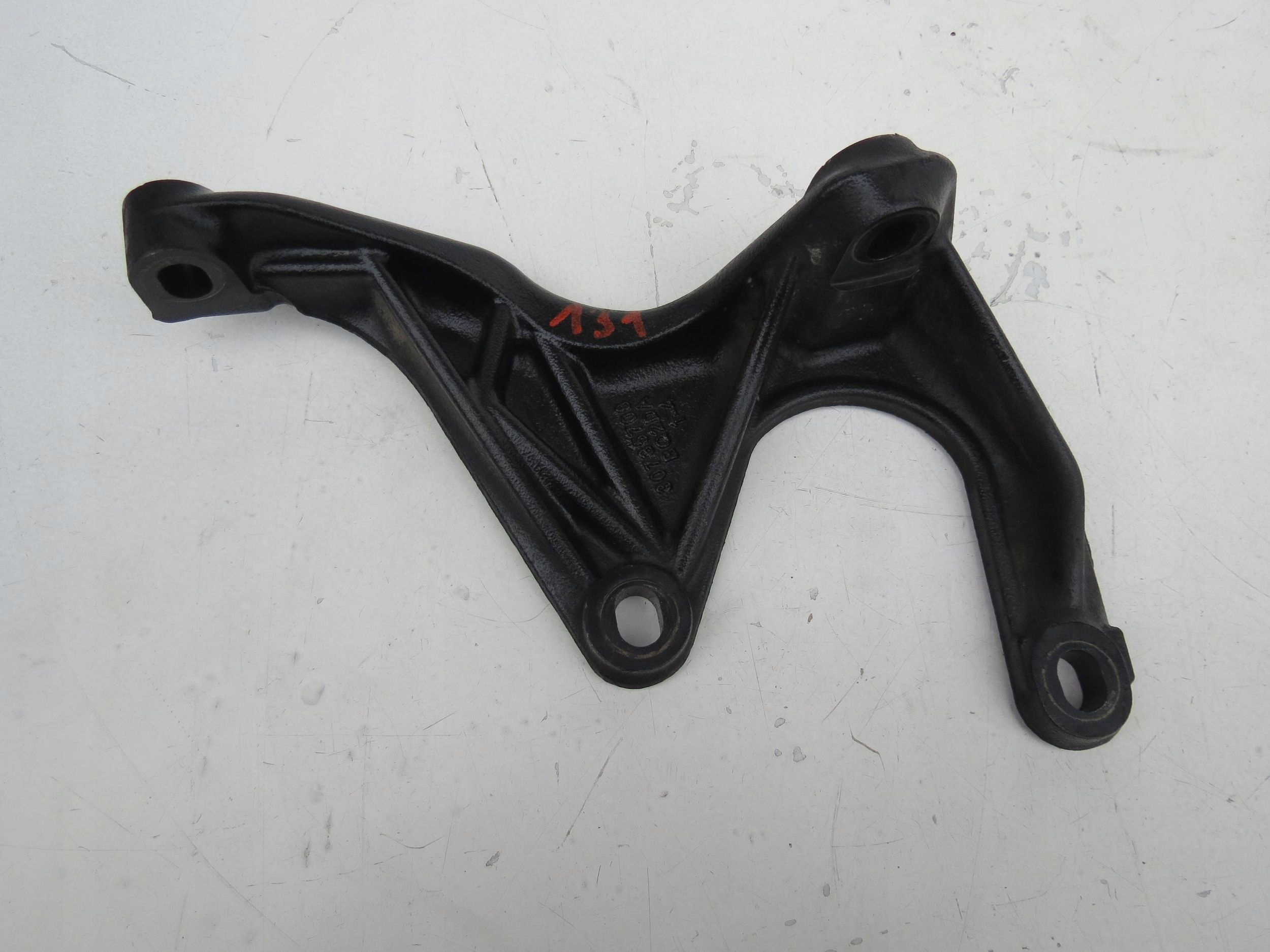 rear engine mount VOLVO XC70 II AWD 2.4D 185KM 2000-2007r 30735708
