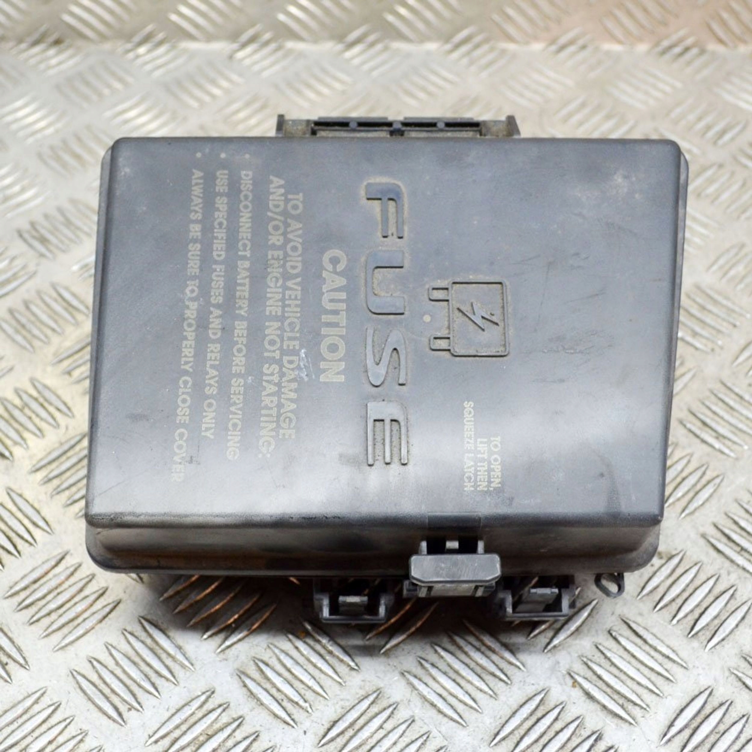 Chrysler Pacifica 2003 Skrzynka bezpieczników / Komplet