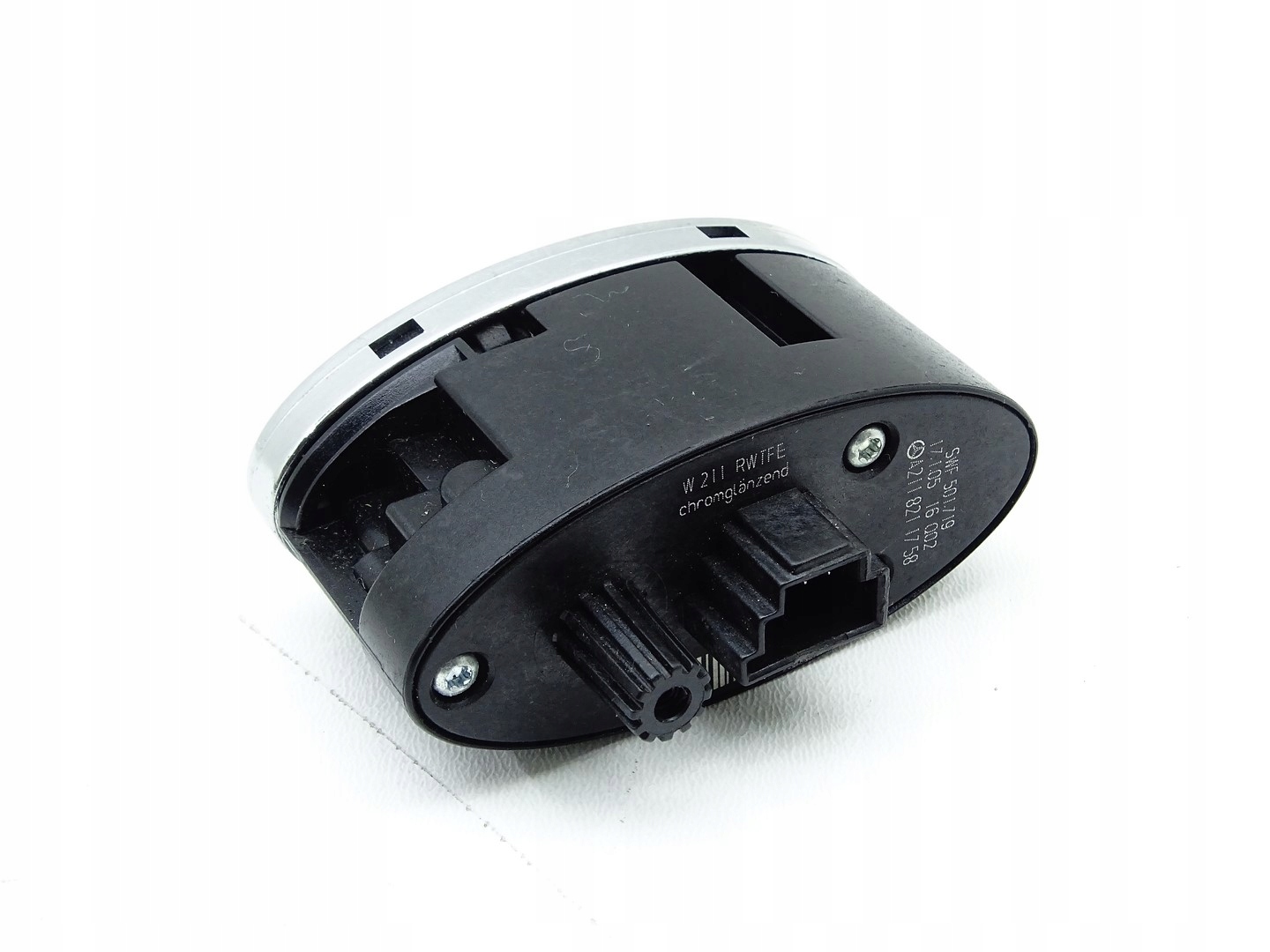 opening control switch bonnet boot MERCEDES E W211 A2118211758
