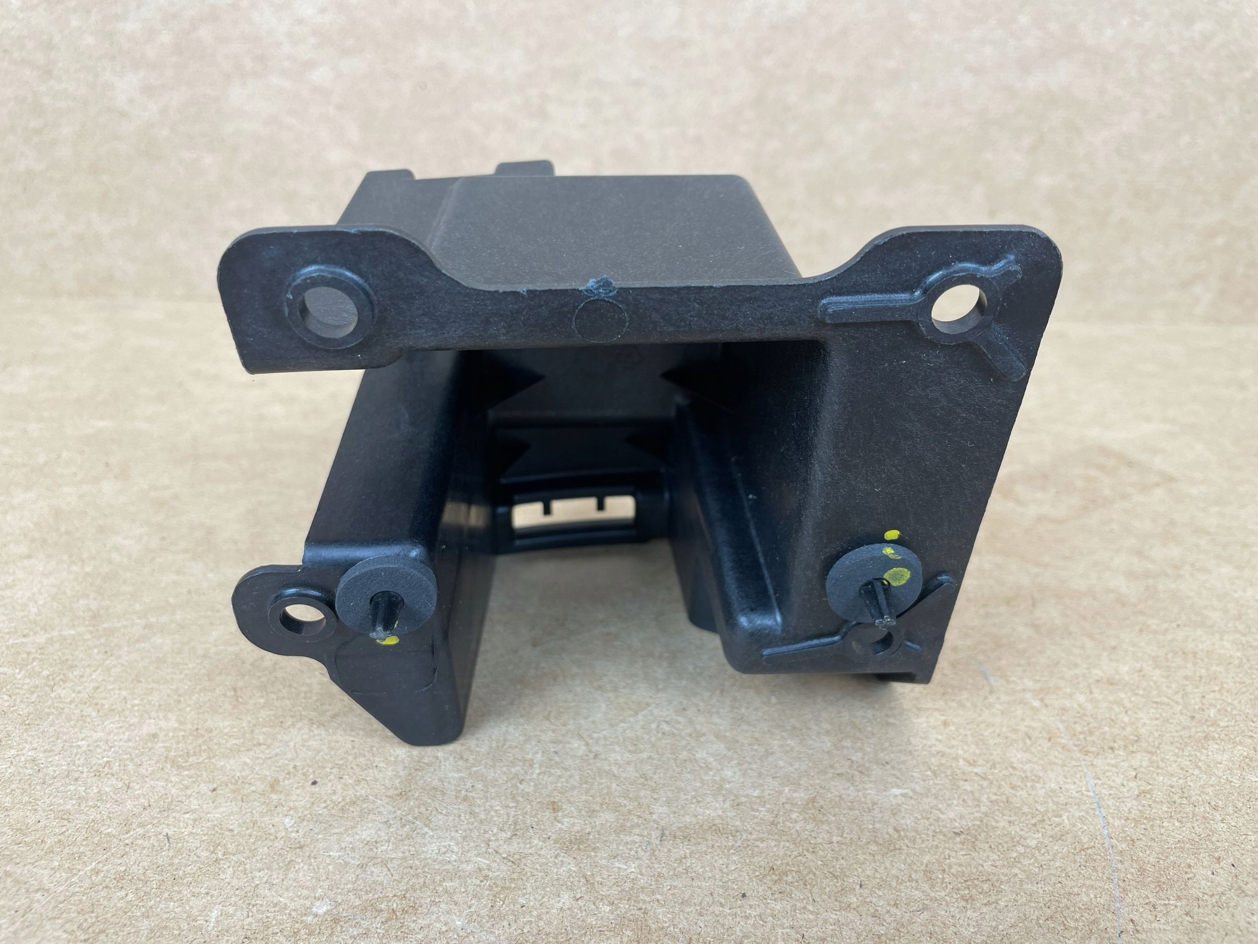 Support Support plaque Pare choc Gauche Arrière Arrière FORD B-MAX 2012-2020 AV11-17A882-A