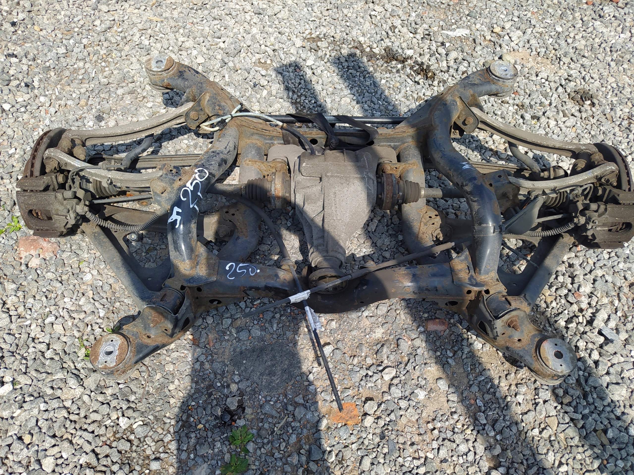 VW TOUAREG 7L0500041 ZAWIESZENIE TYŁ SANKI WAHACZ ZWROTNICA