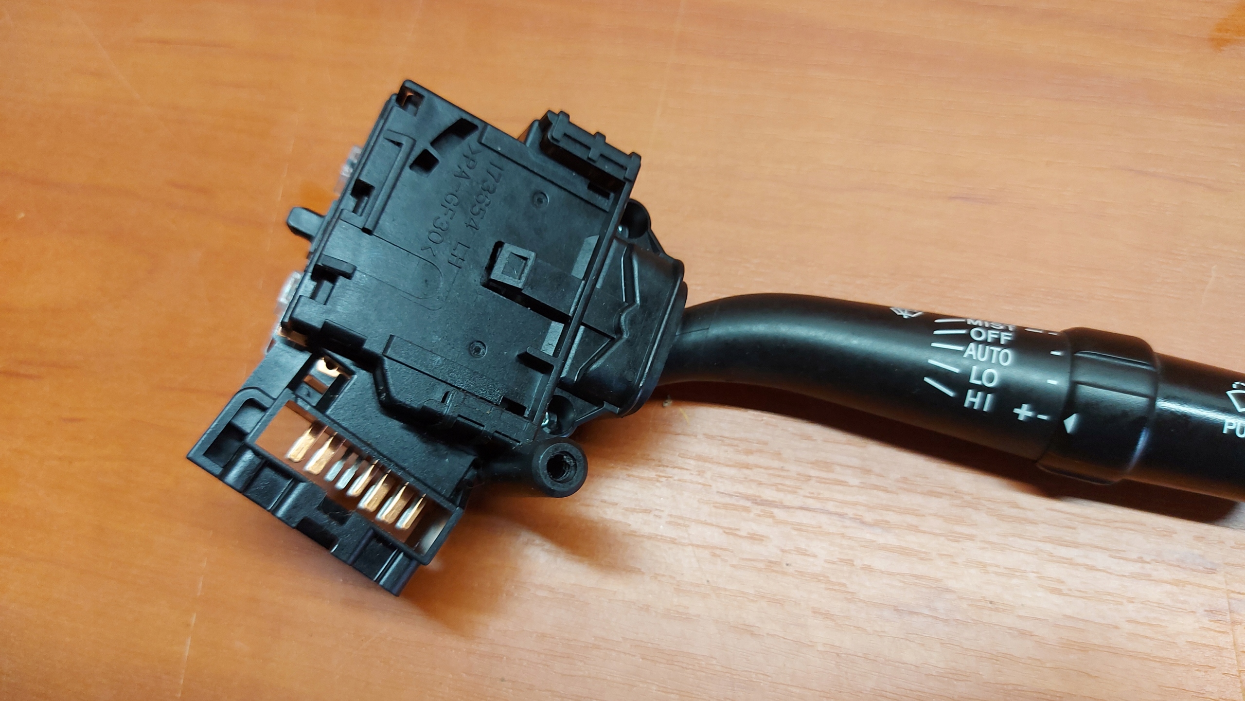 PANEL wiper control TOYOTA AVENSIS T25 sedan