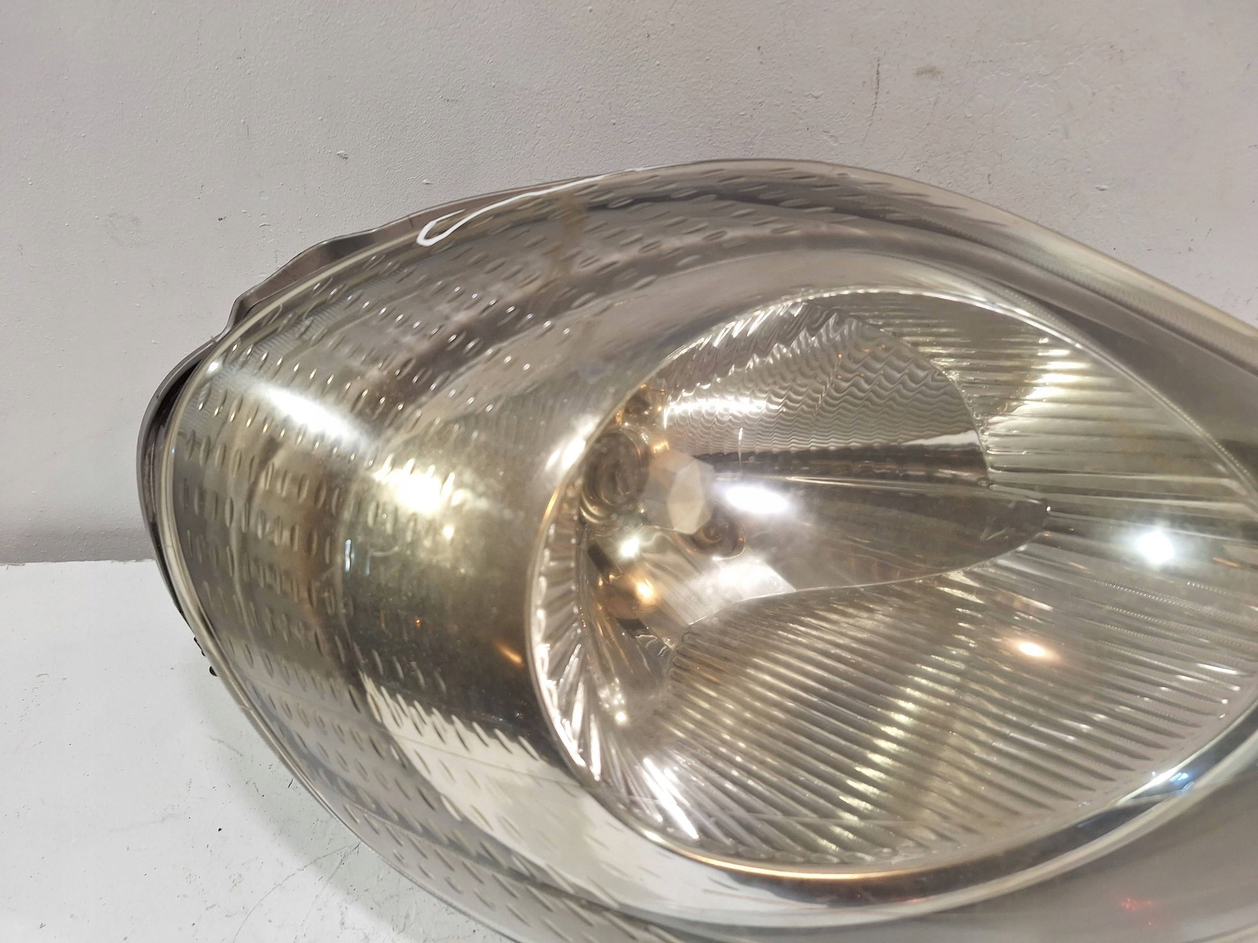 light front right 7700311372 RENAULT TRAFIC VIVARO A 01