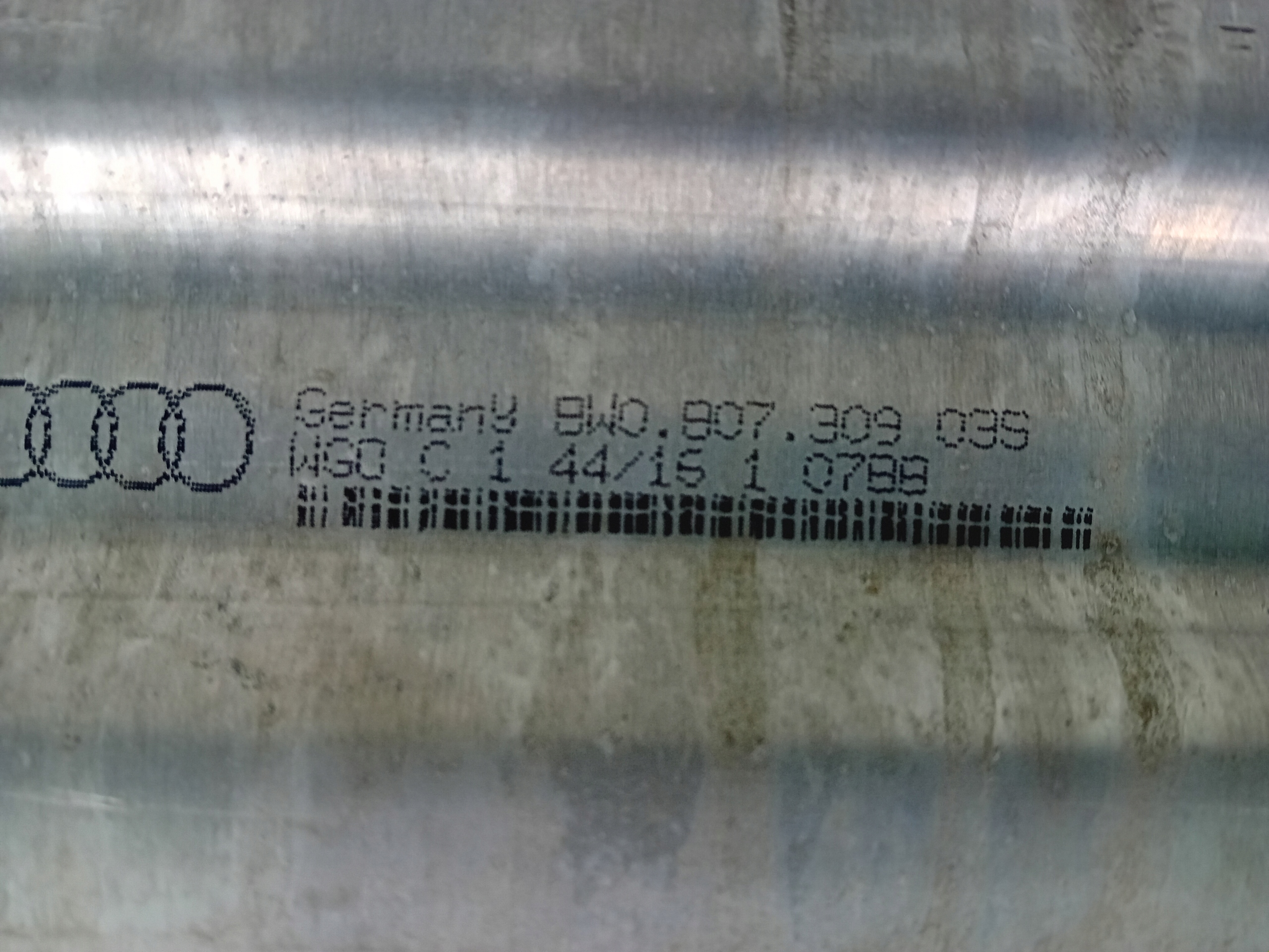 AUDI A4 A5 8W BELKA TYLNA ZDERZAKA Numer katalogowy części 8W0807309