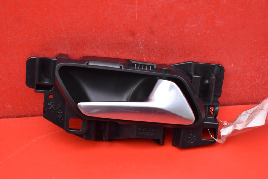 handle inner right front CHROM 311337 PEUGEOT E208 2 II GT 21