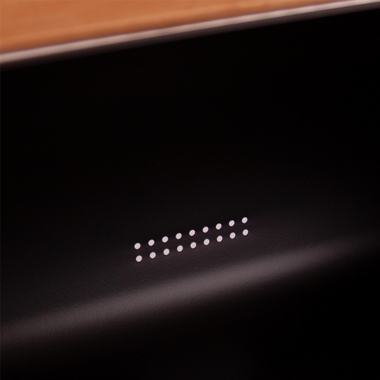 CHLEBAK BAMBUSOWY CZARNY METALOWY POJEMNIK NA CHLEB BUŁKI PIECZYWO DUŻY Waga produktu z opakowaniem jednostkowym 1.65 kg