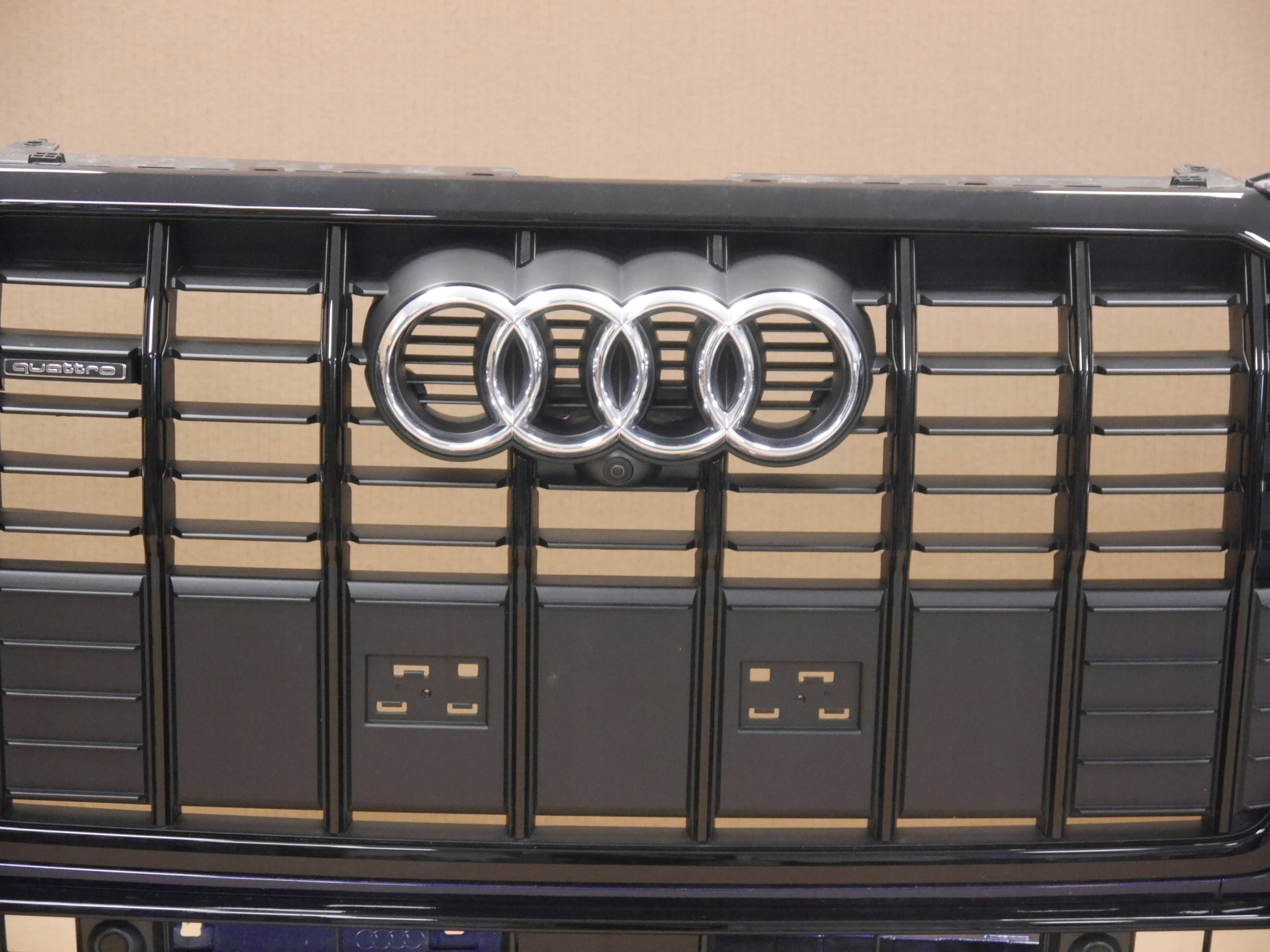 AUDI Q3 83A ZDERZAK PRZÓD 4xPDC LX5H S-LINE KAMERA Typ samochodu Samochody osobowe