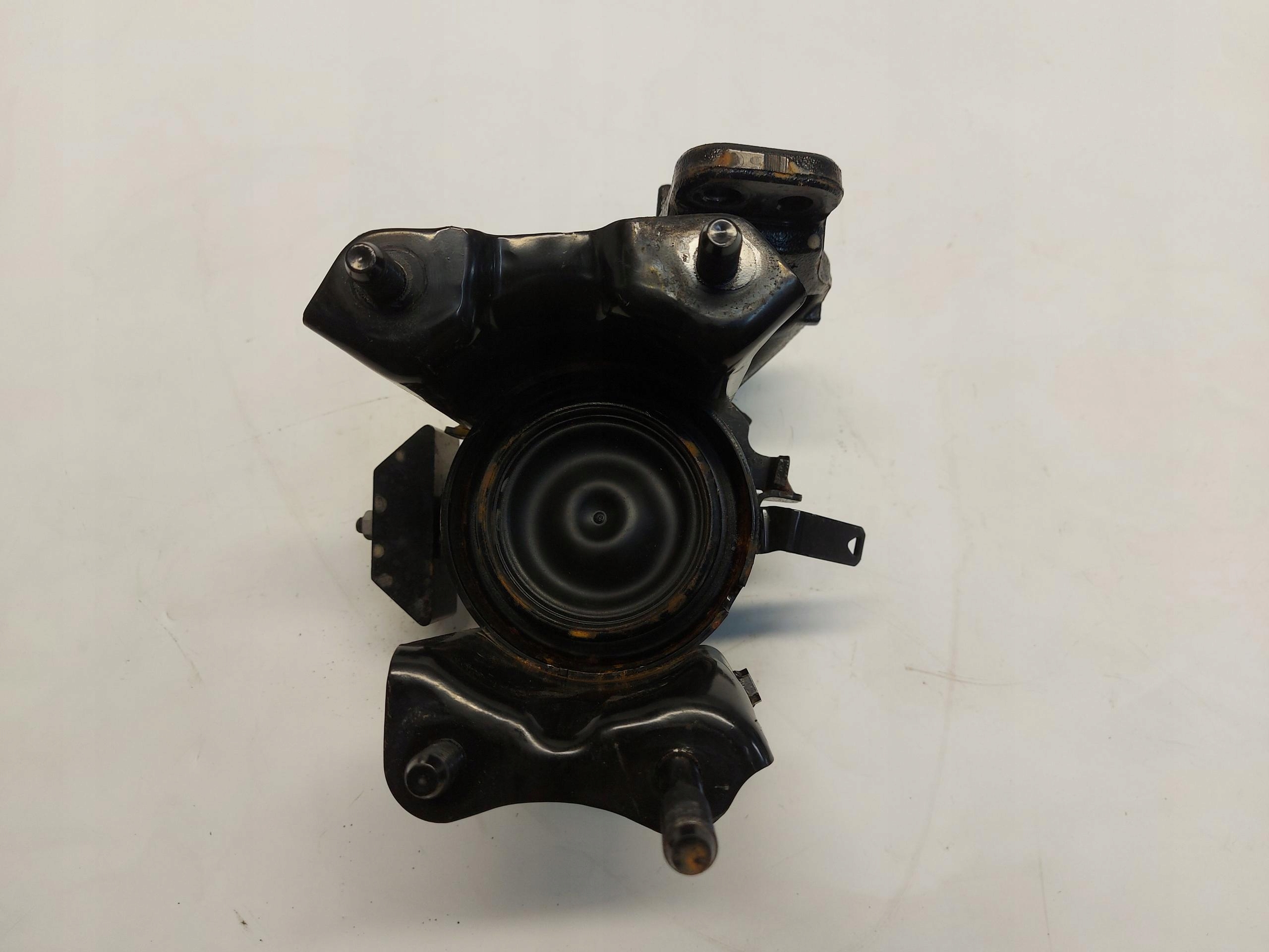 LEXUS RX500H V 5 2023- engine mount holder