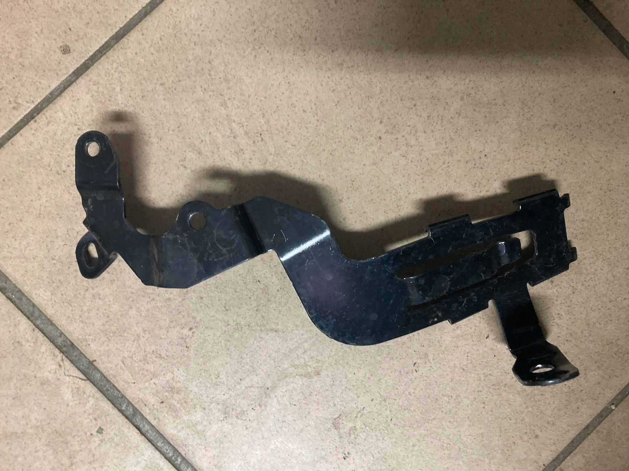 Halter filter WEGLOWEGO RENAULT KADJAR 149521034R