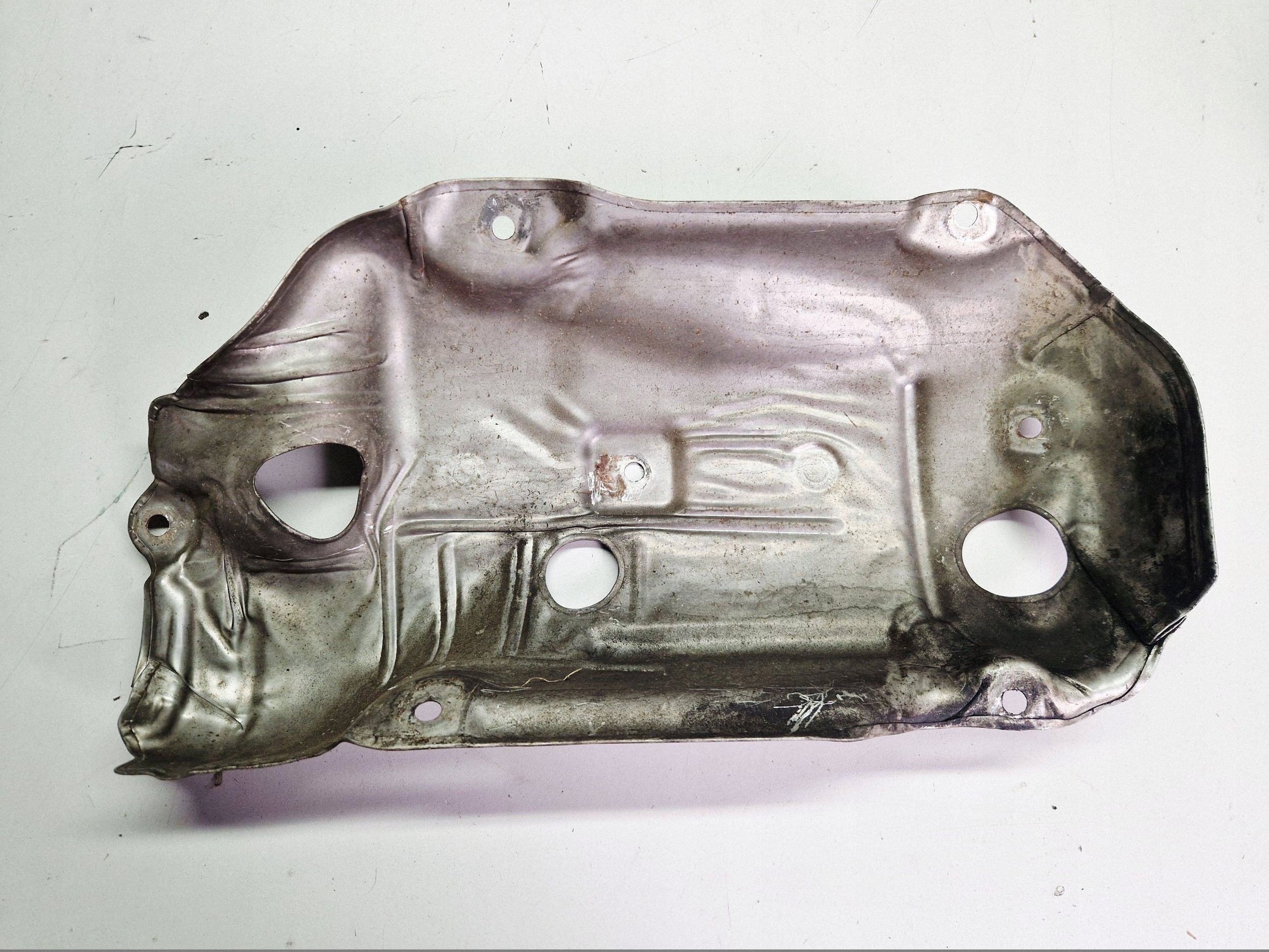 blende abdeckung hitzeschutz des auspuffs Opel Insignia A 2.0 CDTI 55562332