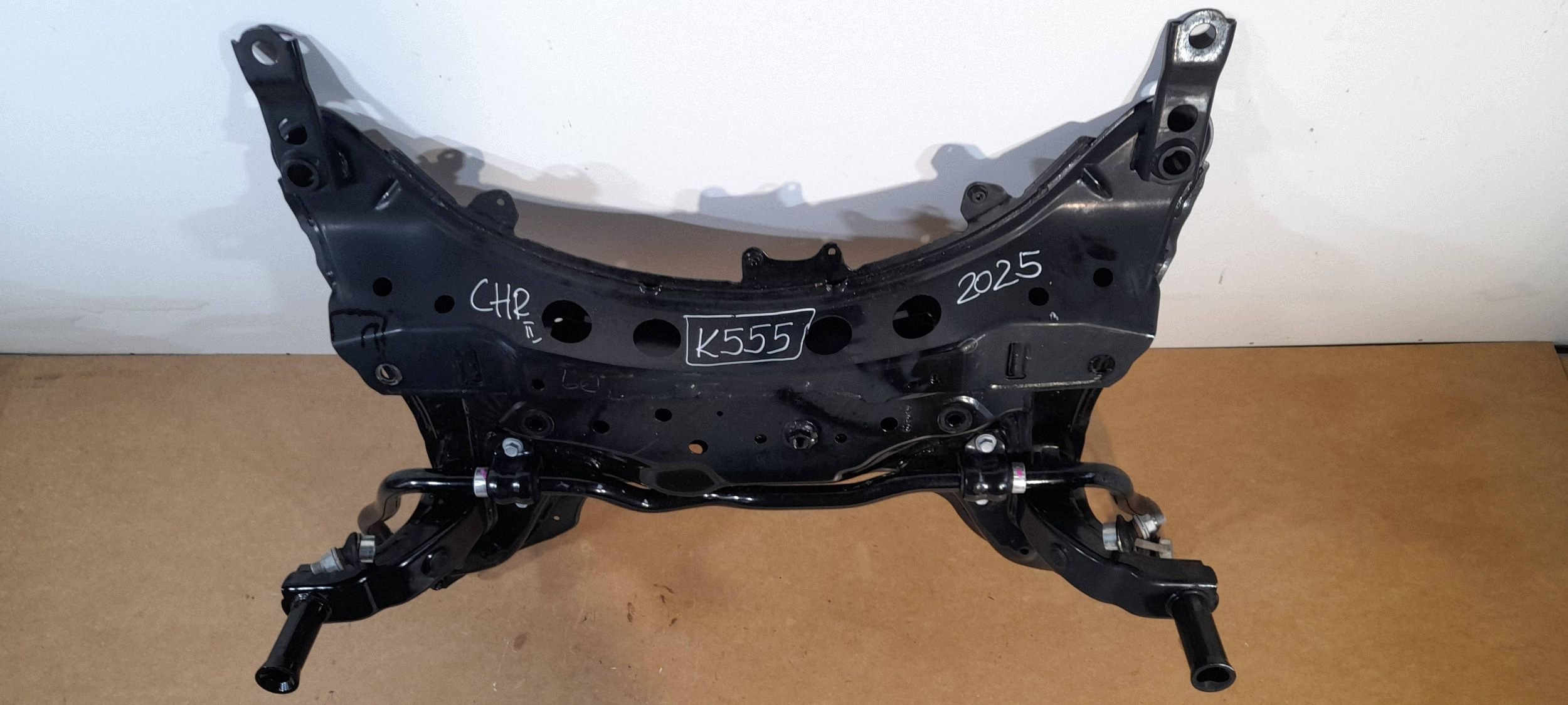 Toyota C-HR II 2025r axle beam front (K555)