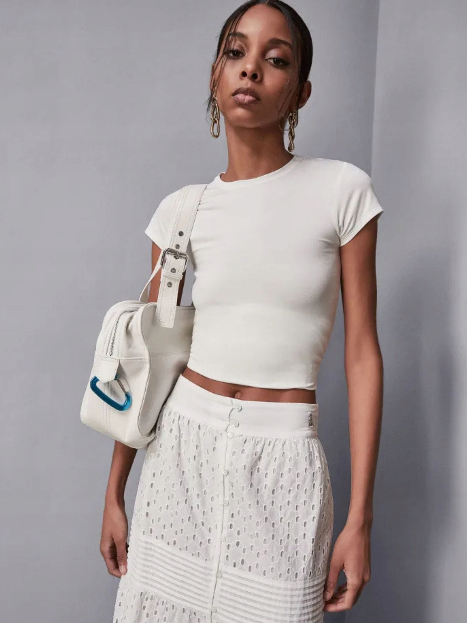 Dámské tričko Patrizia Pepe 2M4469 J013 bílé 36