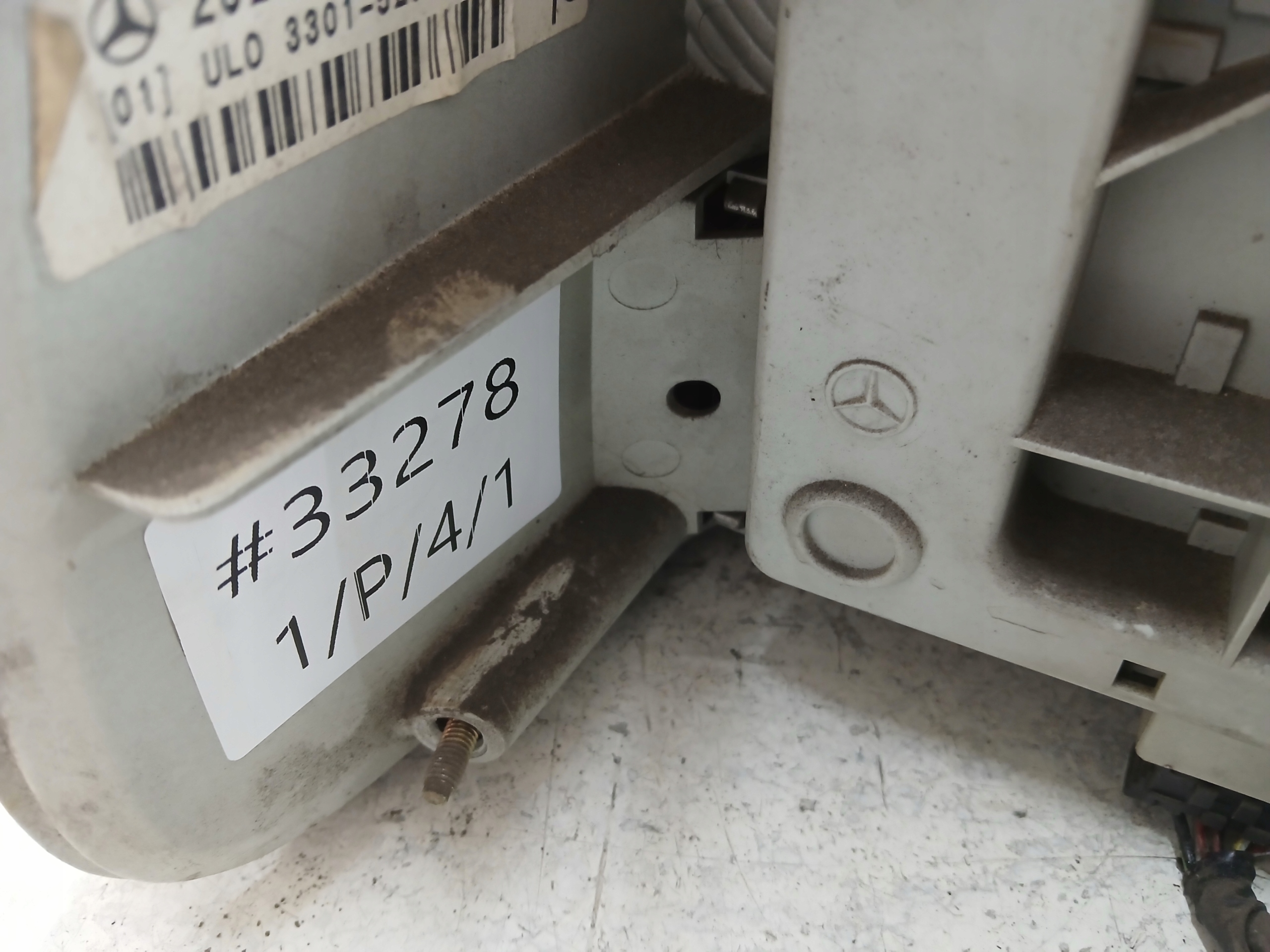 MERCEDES W202 light right rear part sedan 2028201064