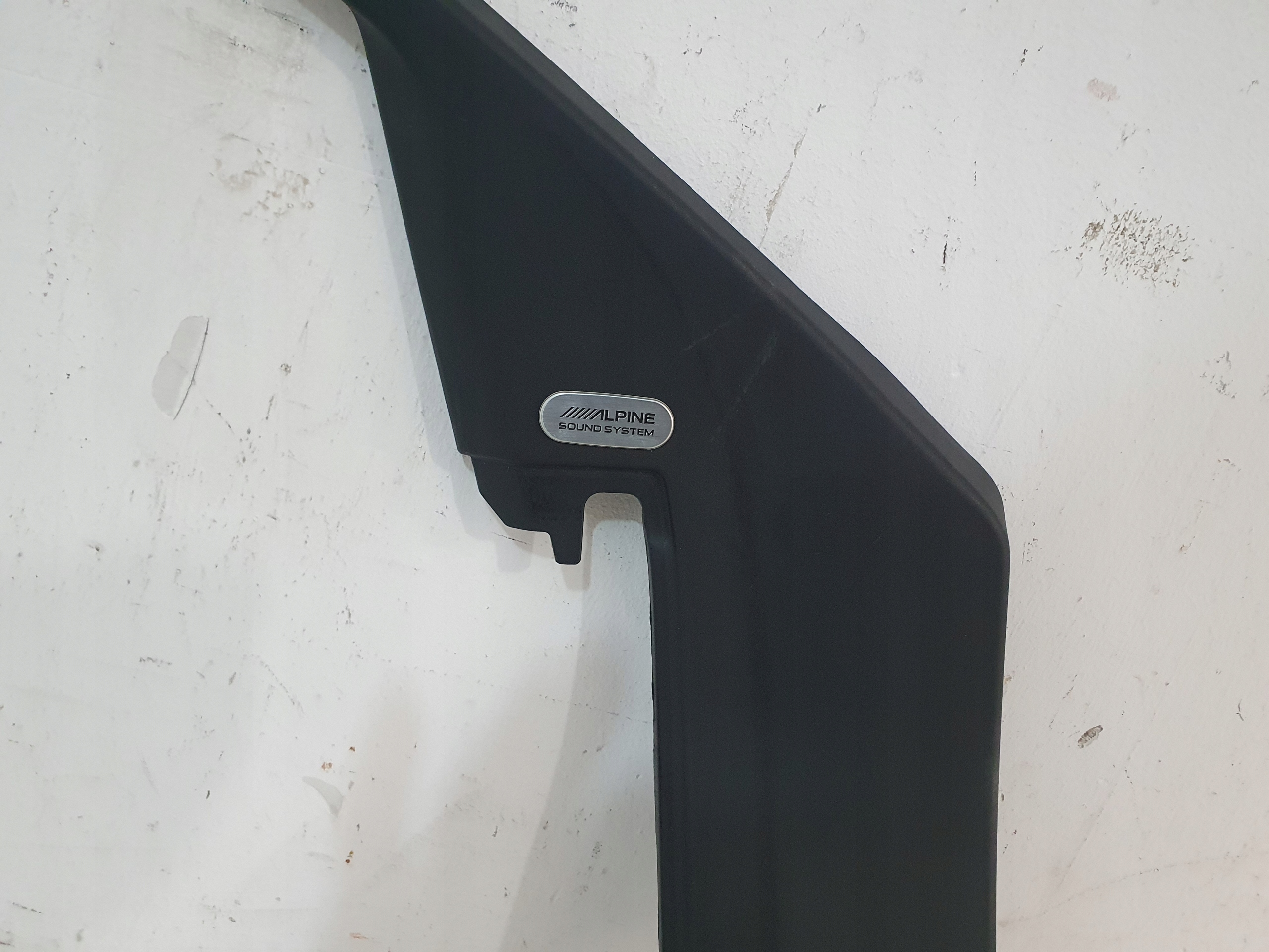 DODGE CHARGER 15-frame moulding cap door right left front ALPINE