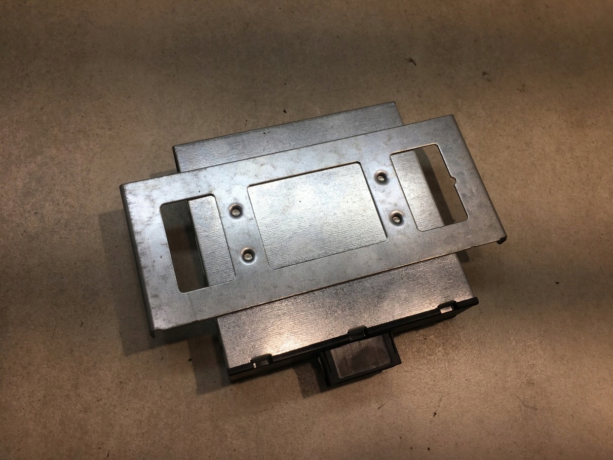 Module DCDC BMW 3 E92 9113348 8ES00947900