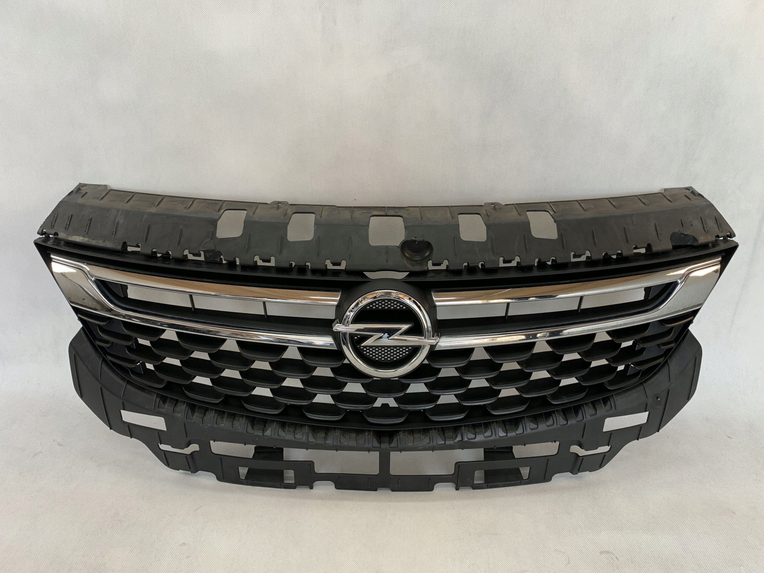Grille Opel Astra 5 V K 17-19 13464791 02.26