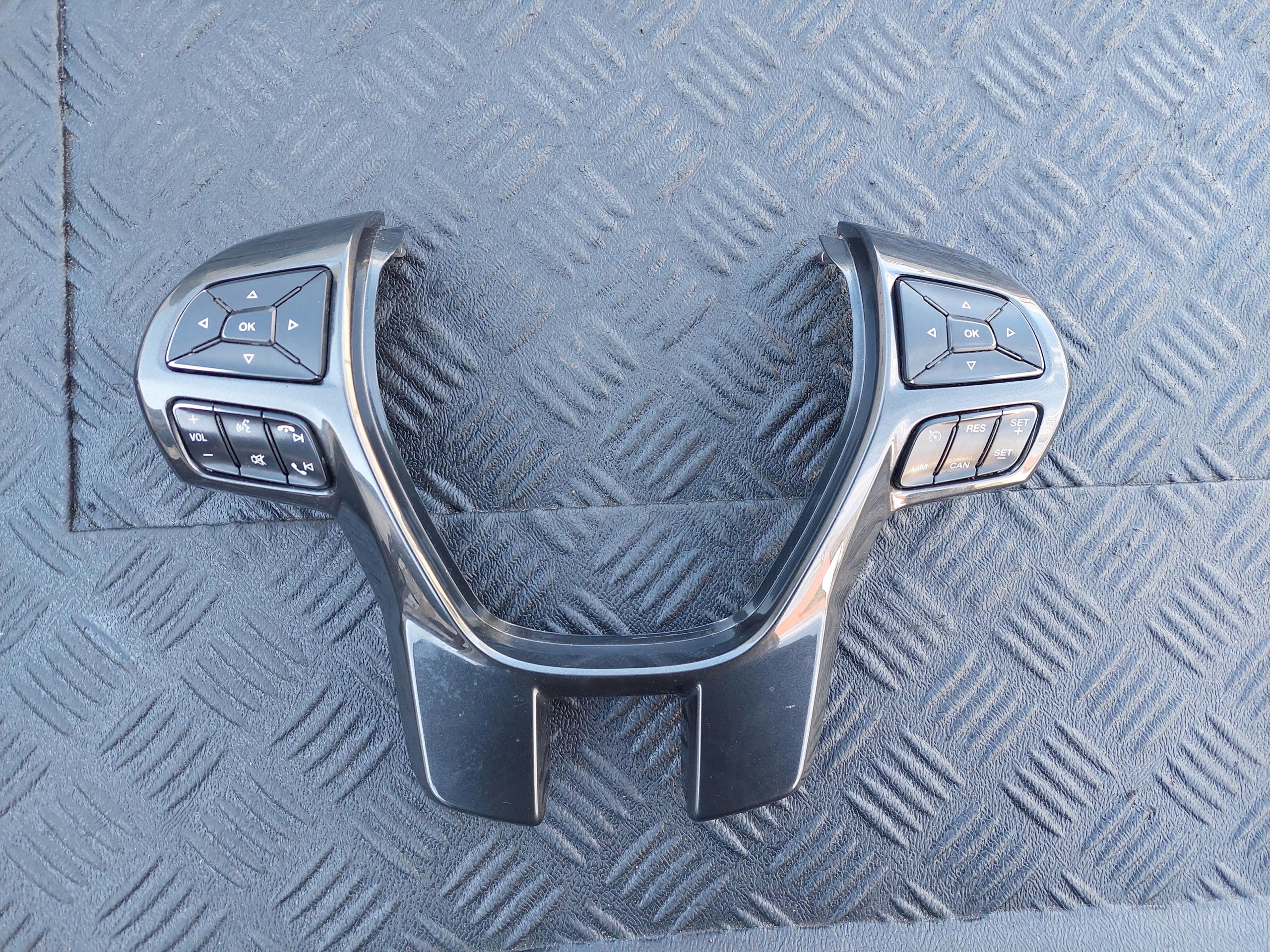 MULTIFUNKCJA Bedienteil des Lenkrads TEMPOMAT FORD RANGER V LIFT 19R
